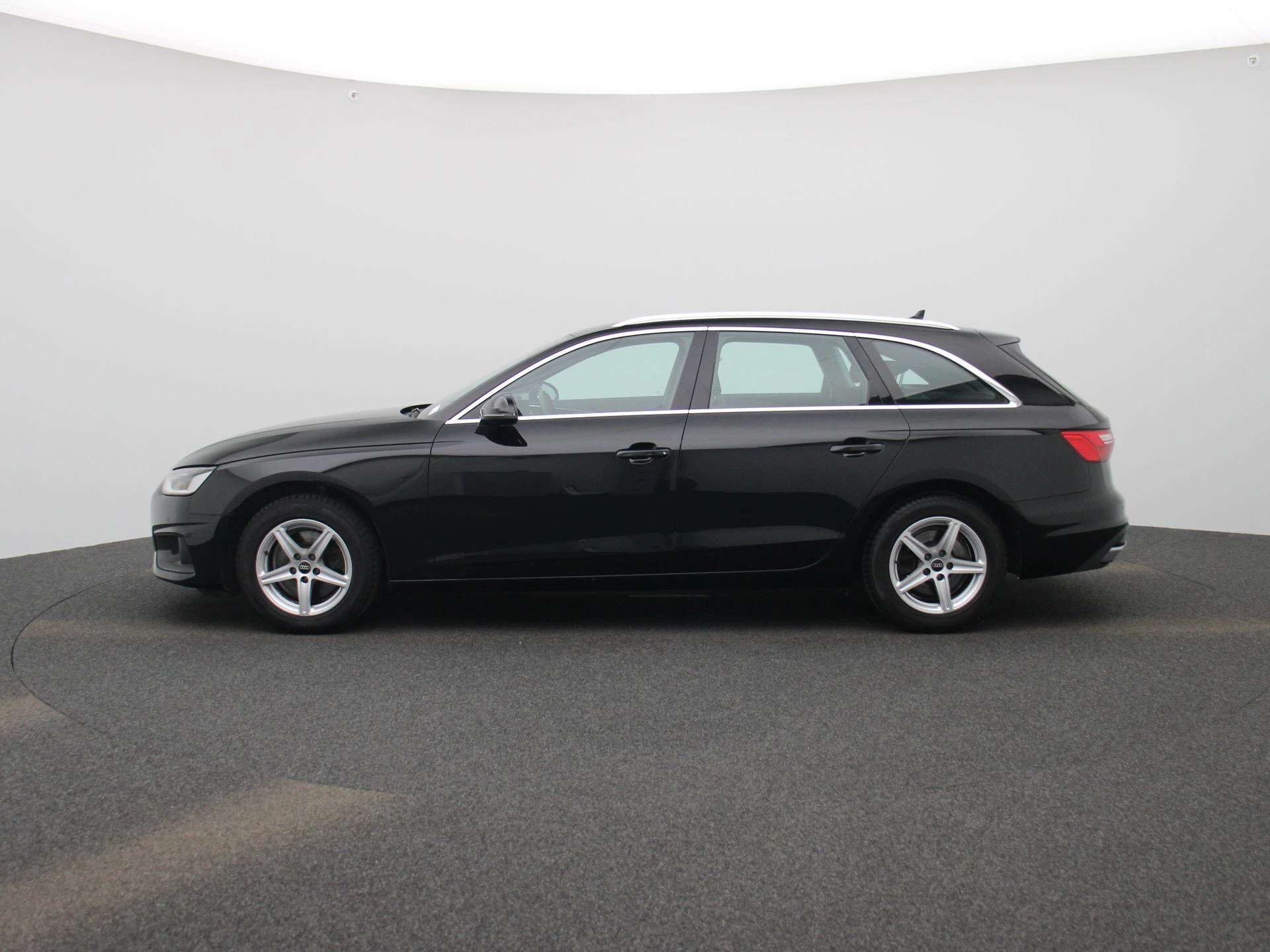 Audi-A4-image-3