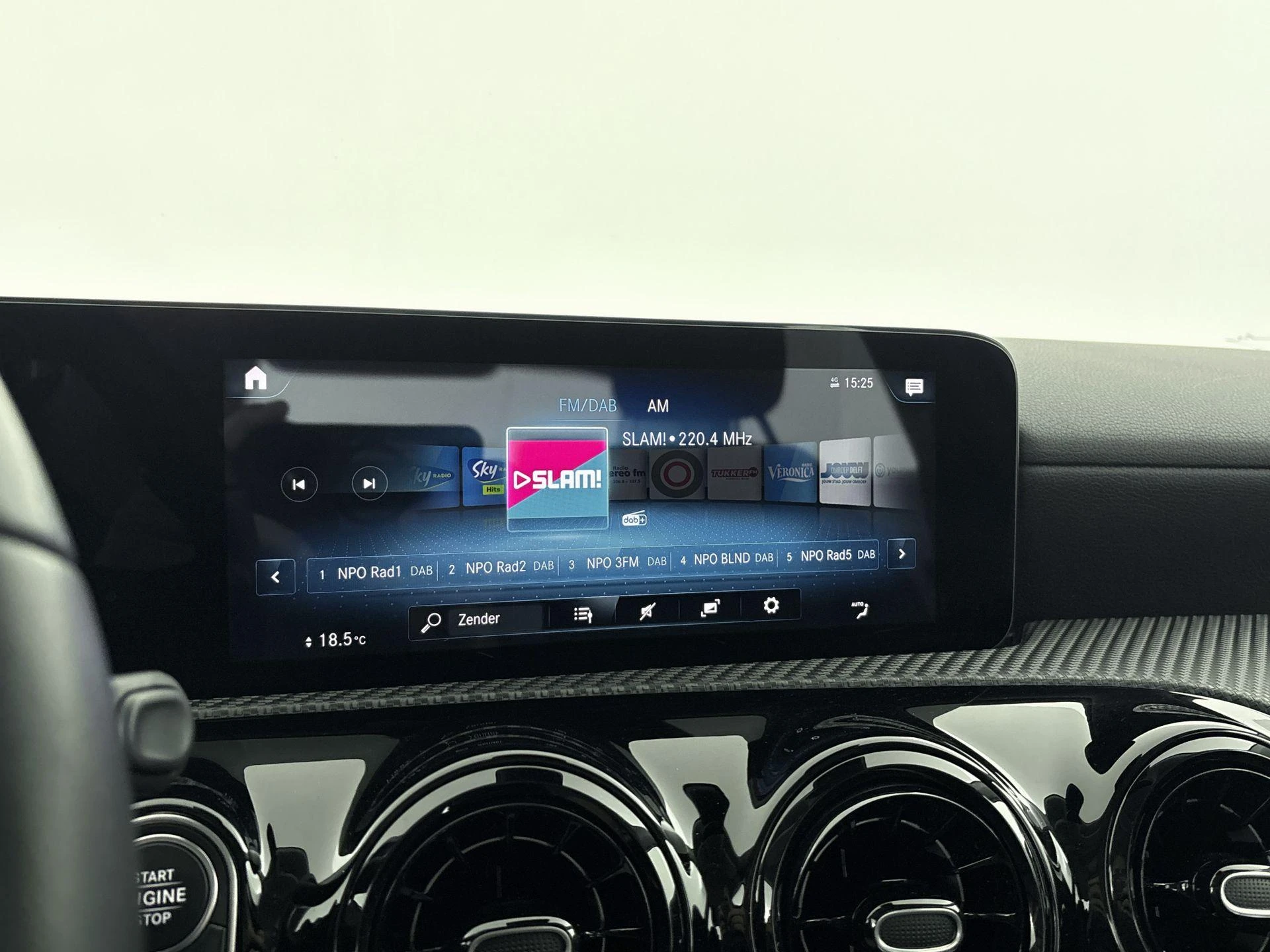 Mercedes-Benz-A-Klasse-image-10