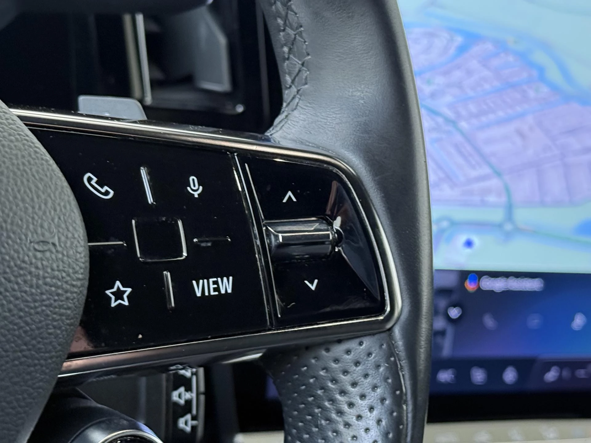 Renault-Megane E-Tech-image-13