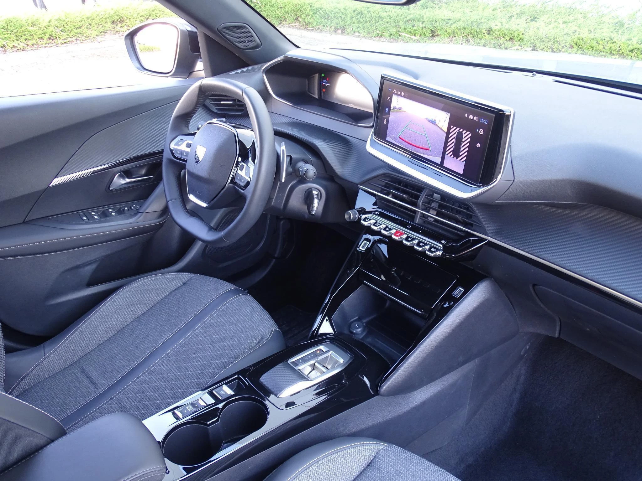 Peugeot-2008-image-11