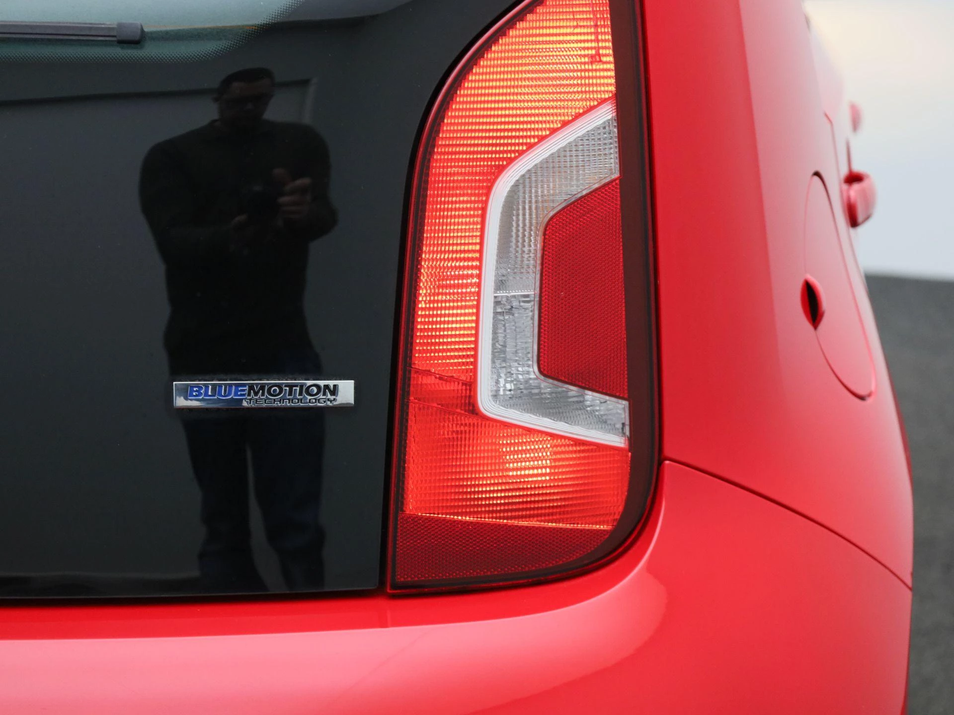 Volkswagen-up!-image-28