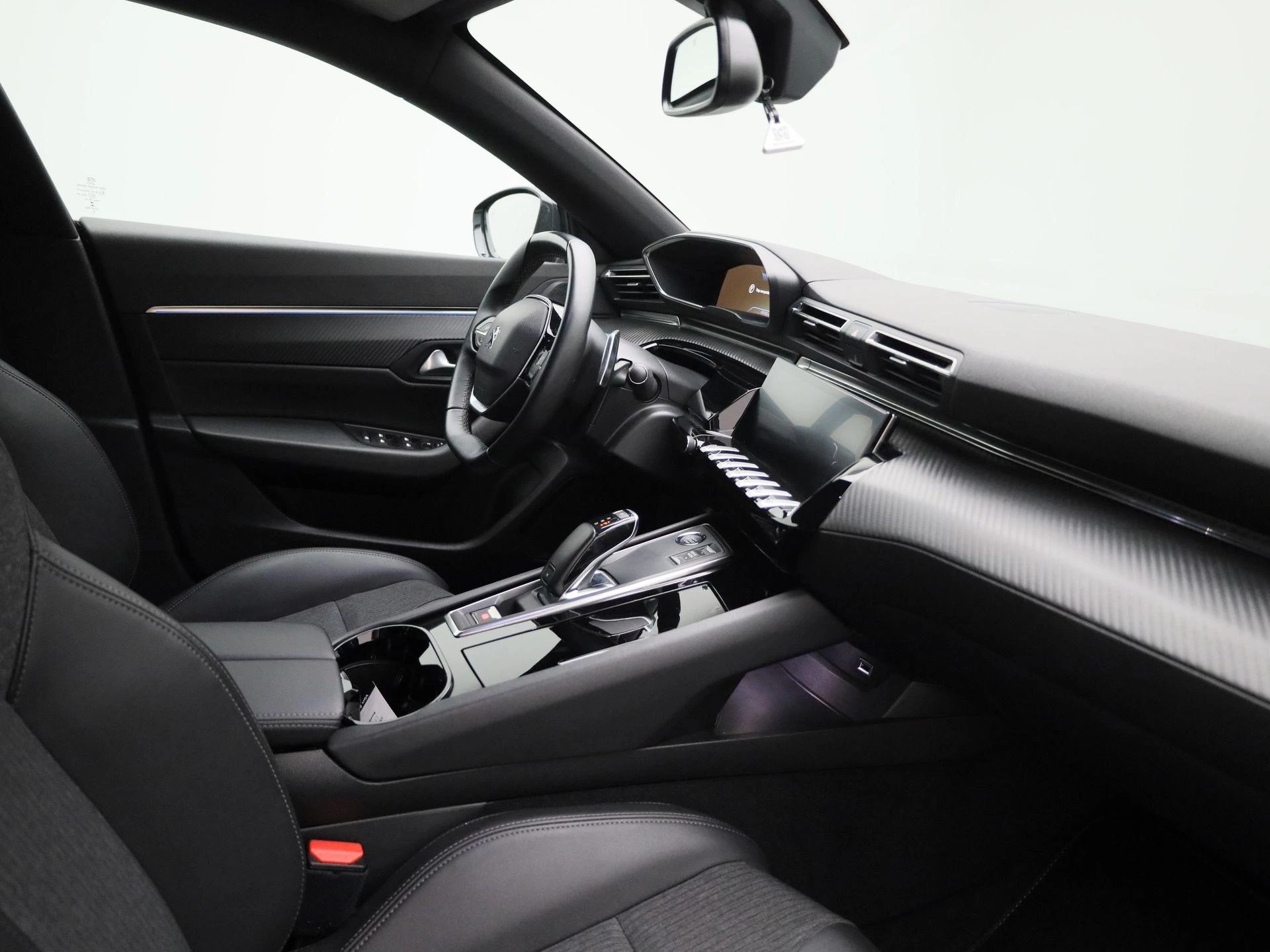 Peugeot-508-image-28