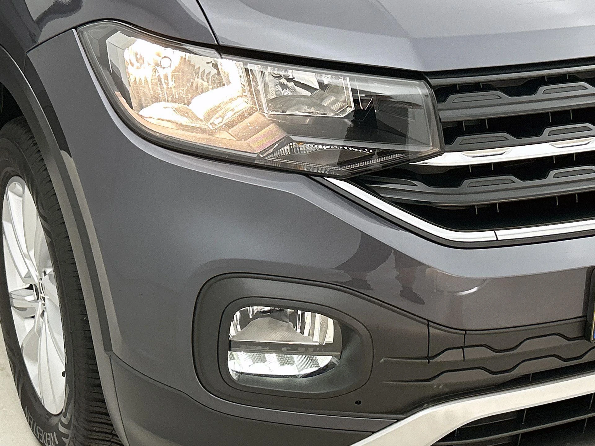 Volkswagen-T-Cross-image-11