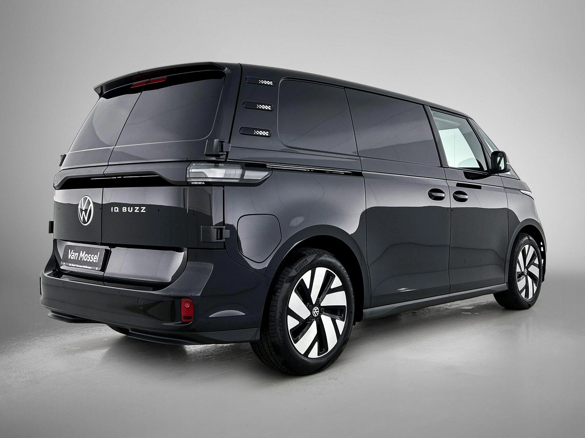 Volkswagen-ID. Buzz Cargo-image-3