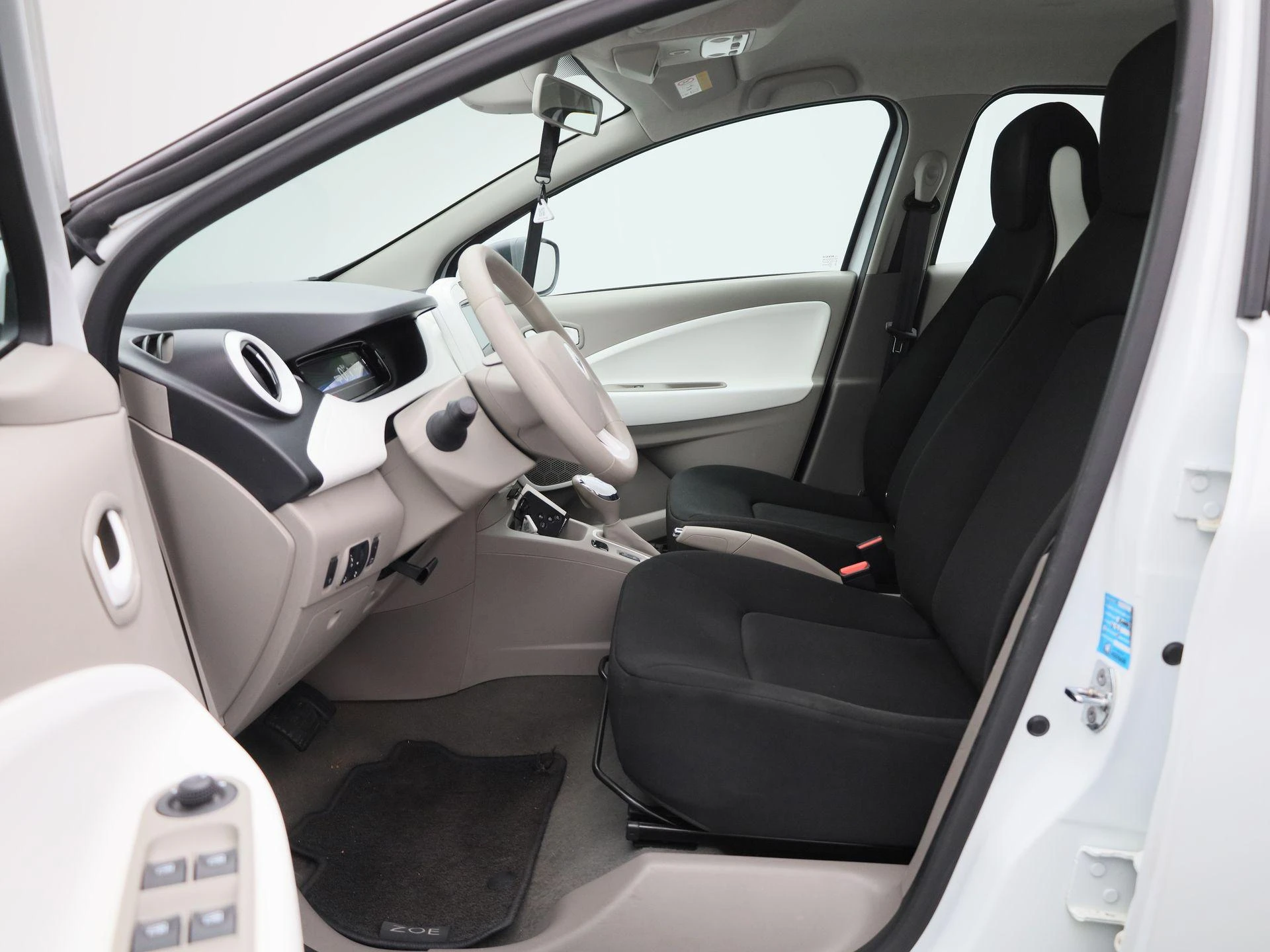 Renault-ZOE-image-10