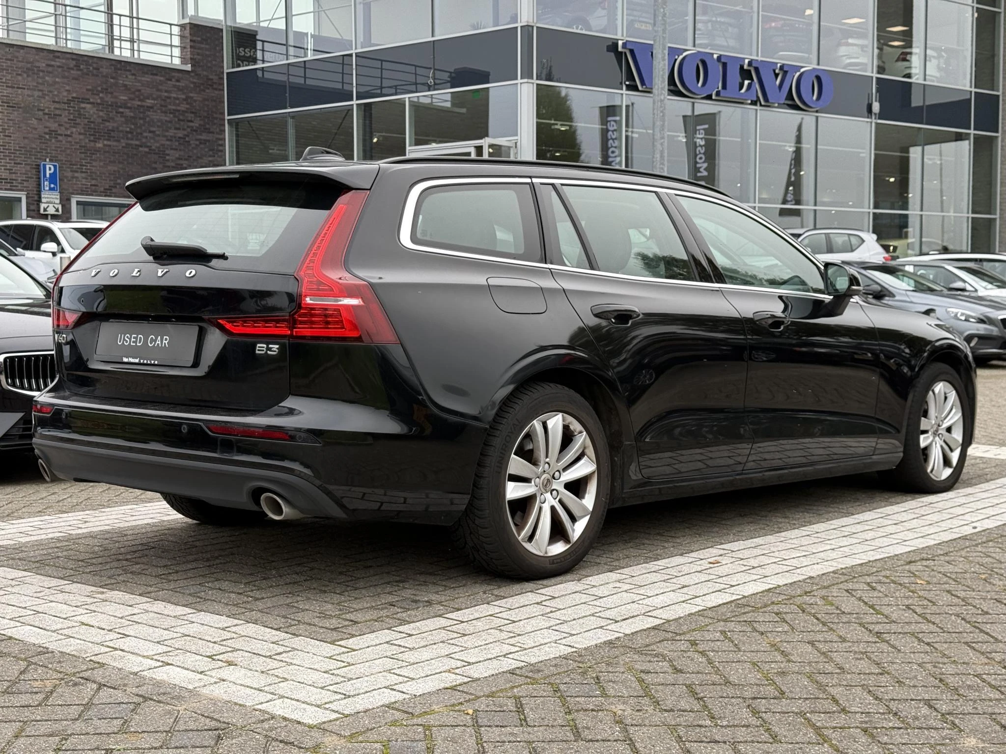 Volvo-V60-image-4