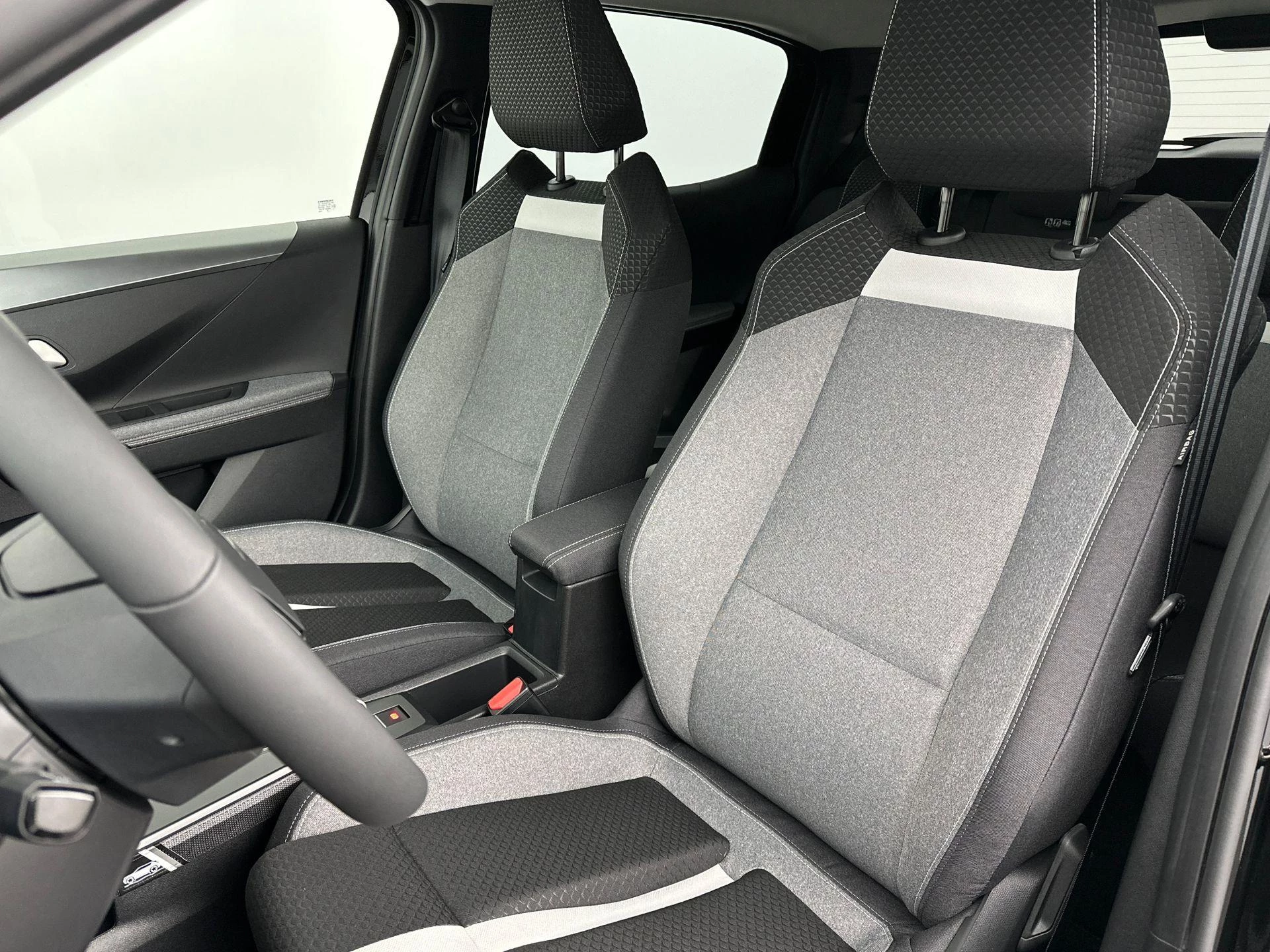 Opel-Frontera-image-23