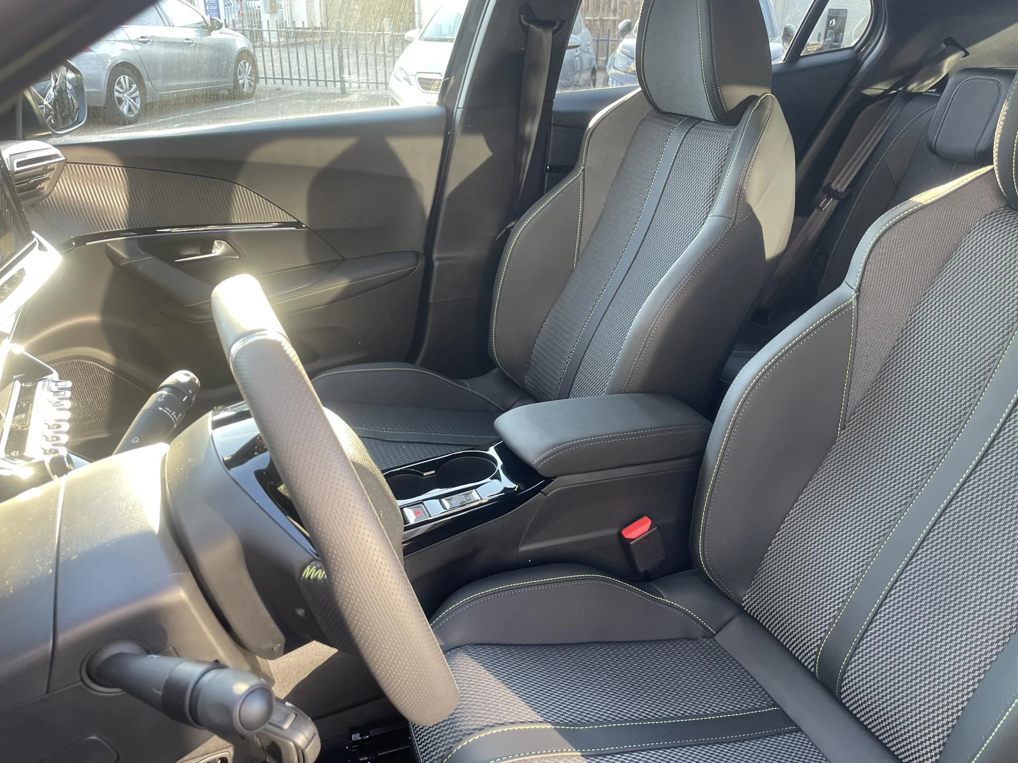 Peugeot-2008-image-13