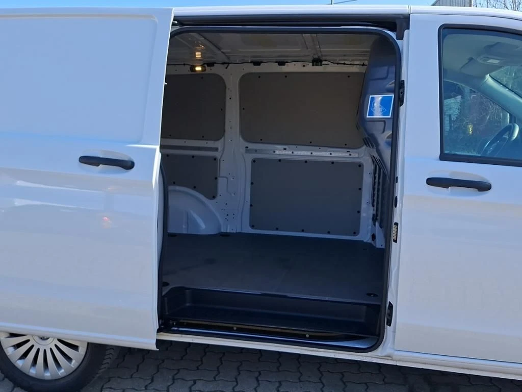 Mercedes-Benz-Vito 116-image-17