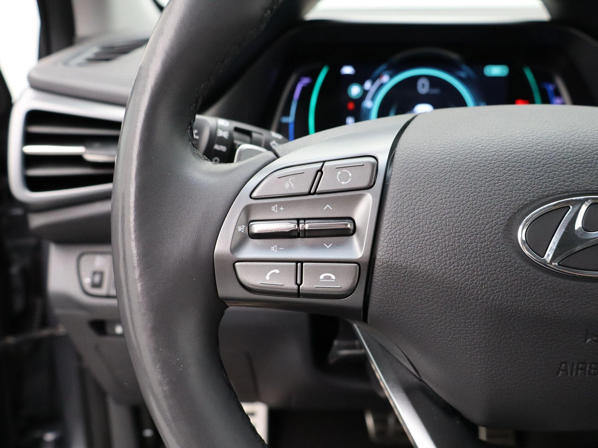 Hyundai IONIQ 1.6 GDi PHEV Premium