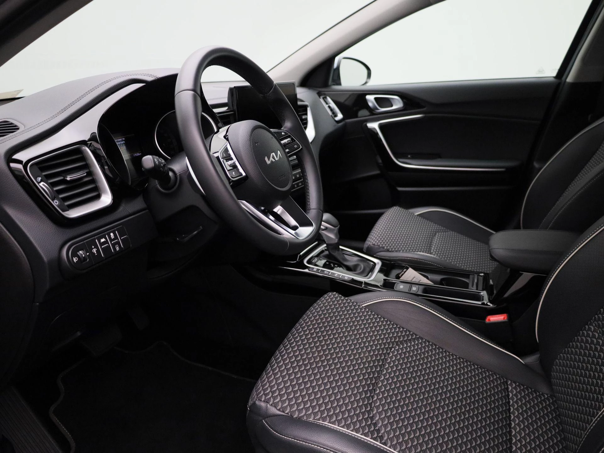 Kia-Ceed Sportswagon-image-29