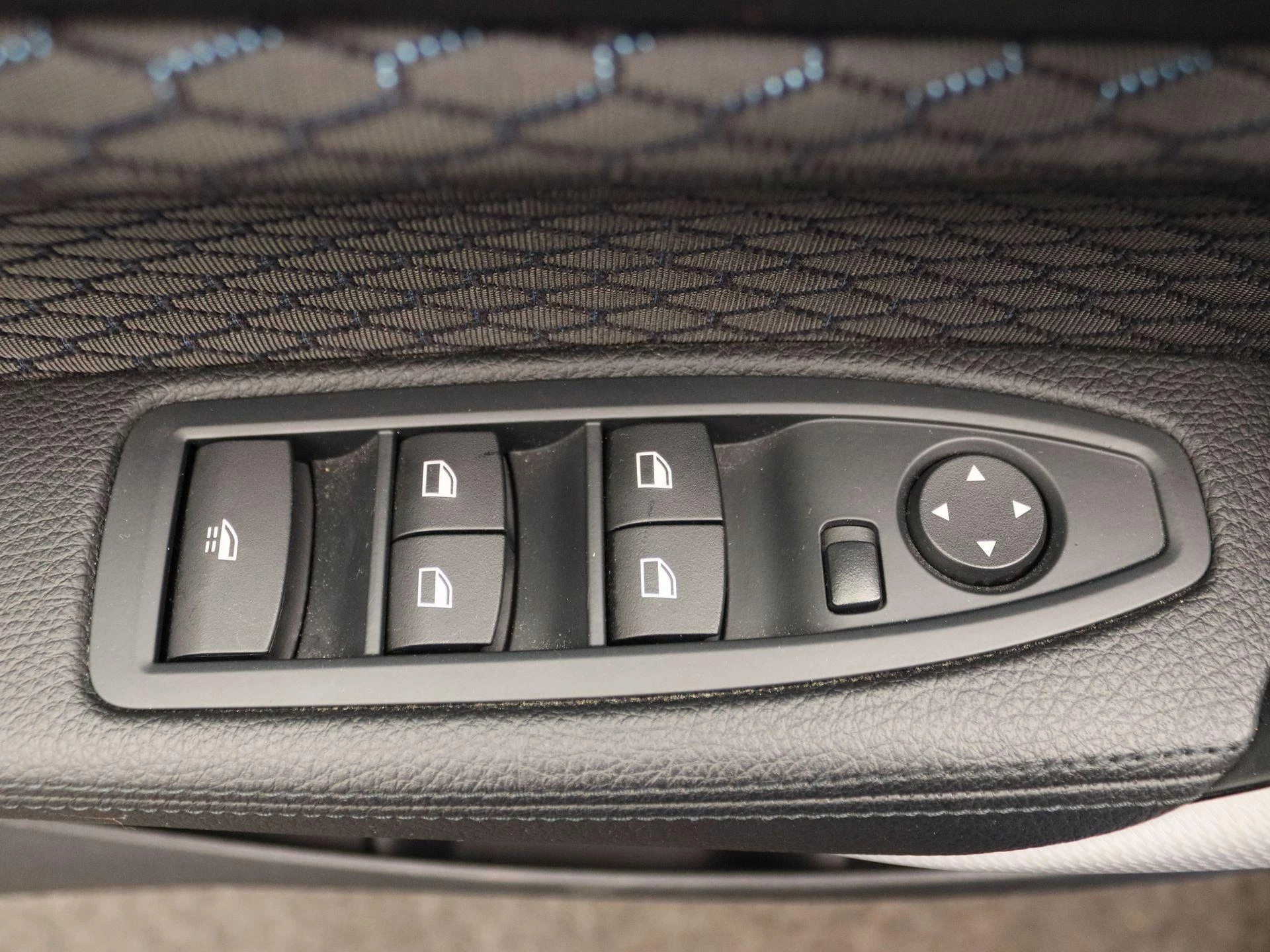 BMW-2 Serie-image-18