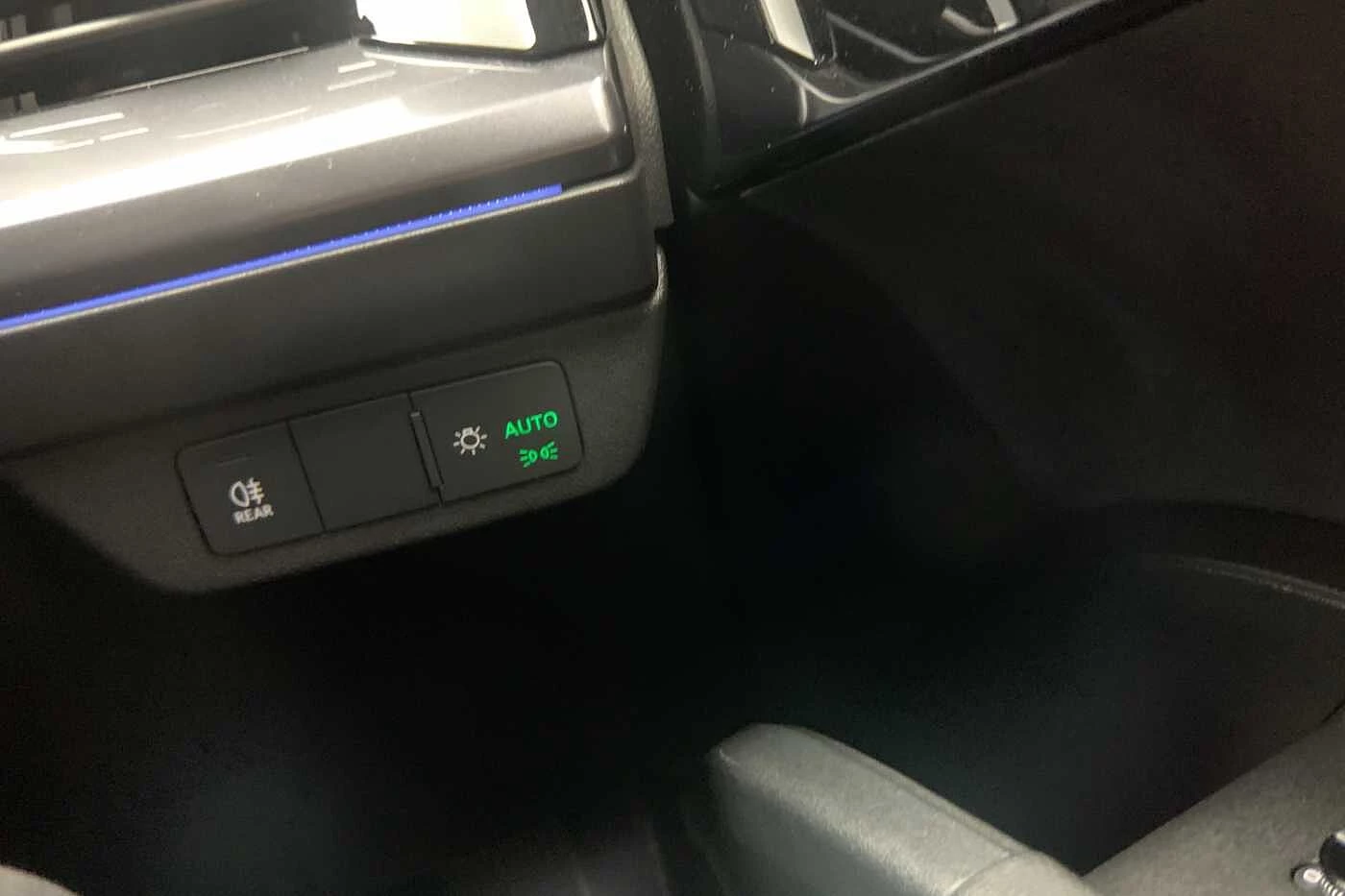 Audi-Q4 e-tron-image-22