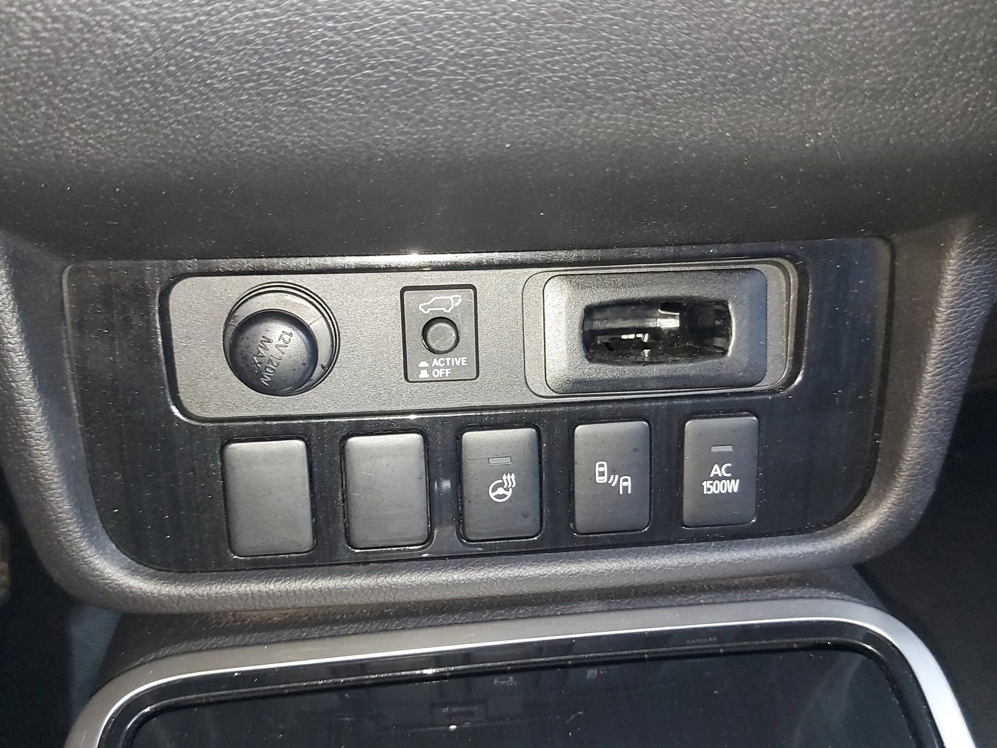 Mitsubishi Outlander 2.0 PHEV Plug-in Hybrid Plus 4WD