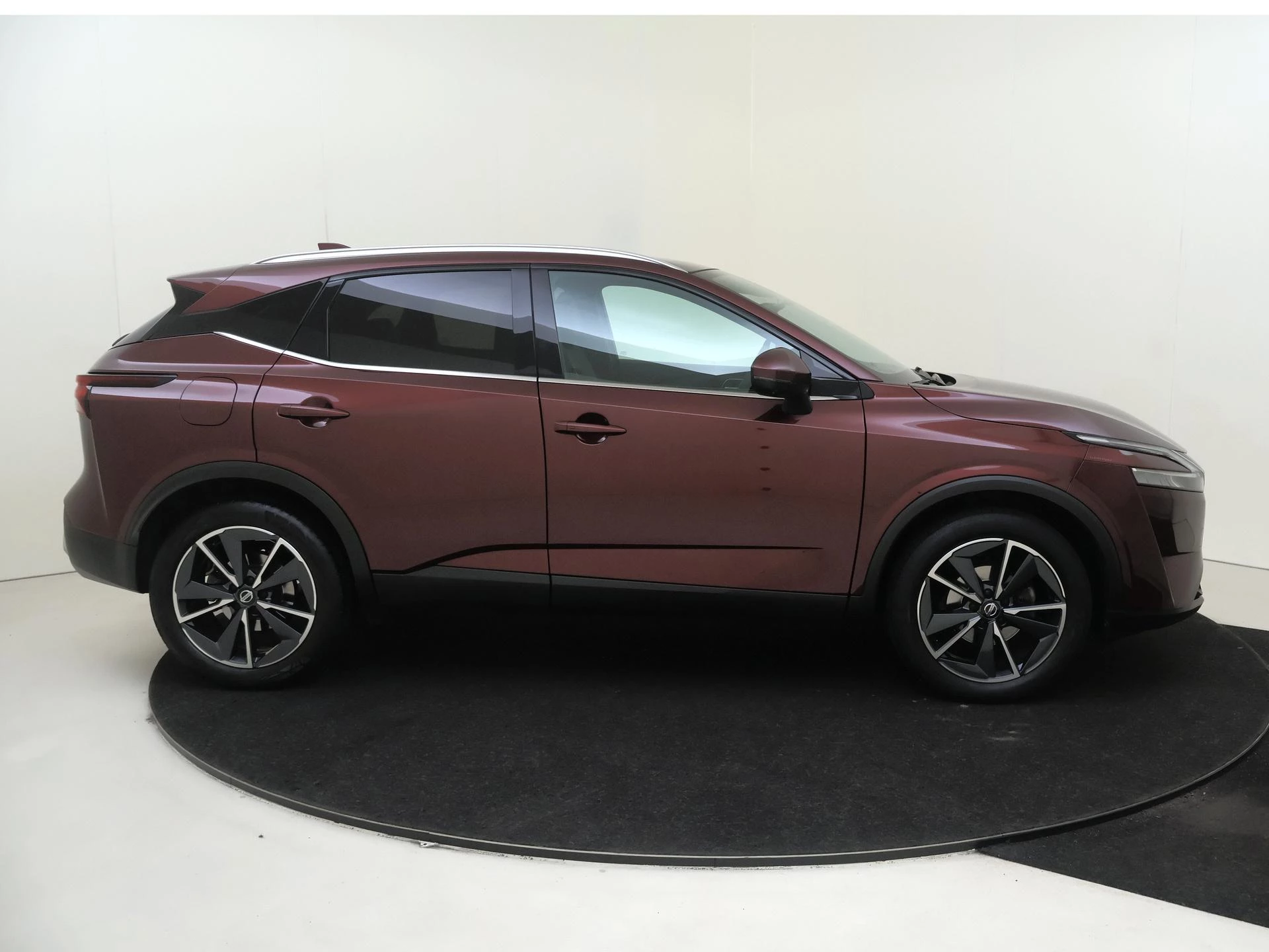 Nissan-QASHQAI-image-8