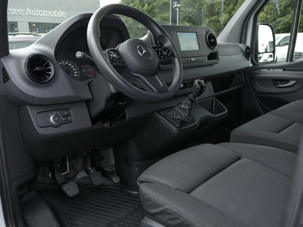 Mercedes-Benz-Sprinter 317-image-7