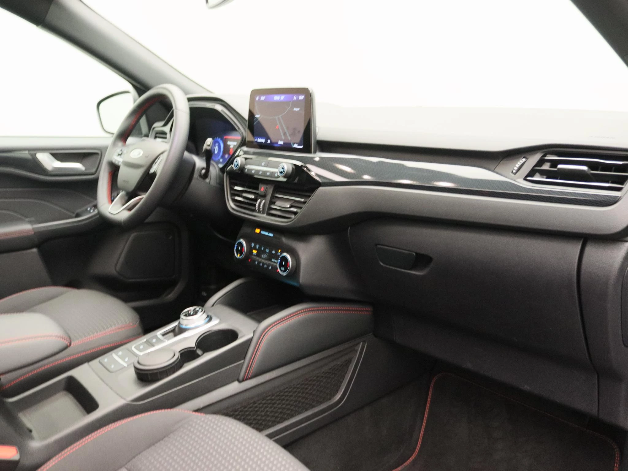 Ford-Kuga-image-25