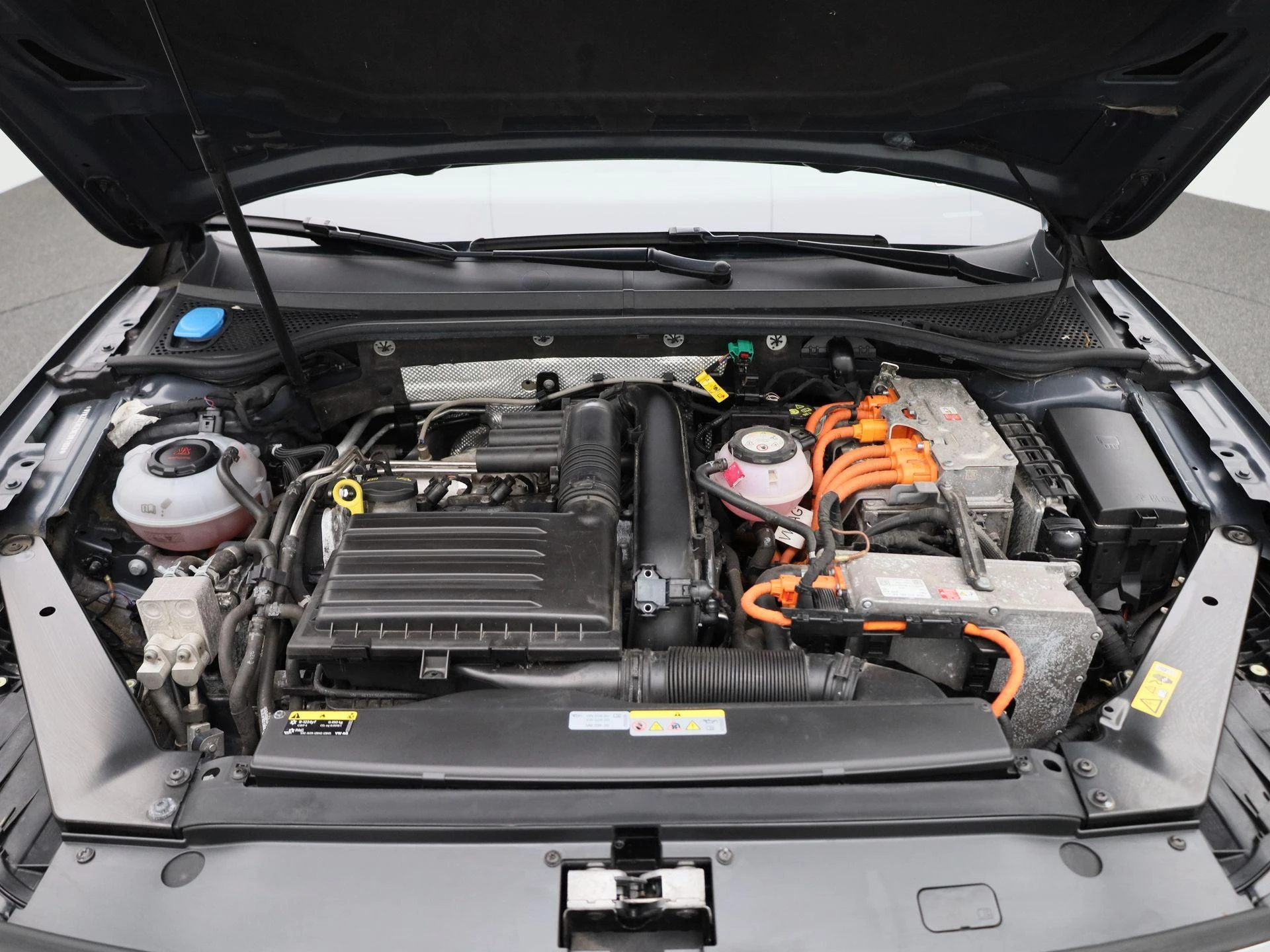 Volkswagen-Passat-image-40