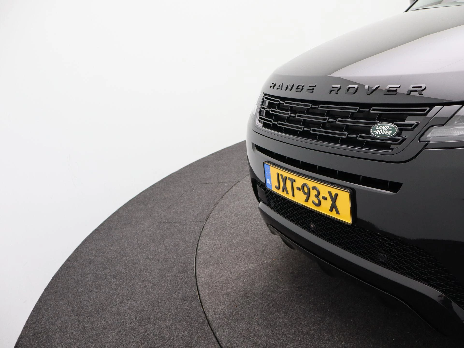 Land Rover-Range Rover Evoque-image-40
