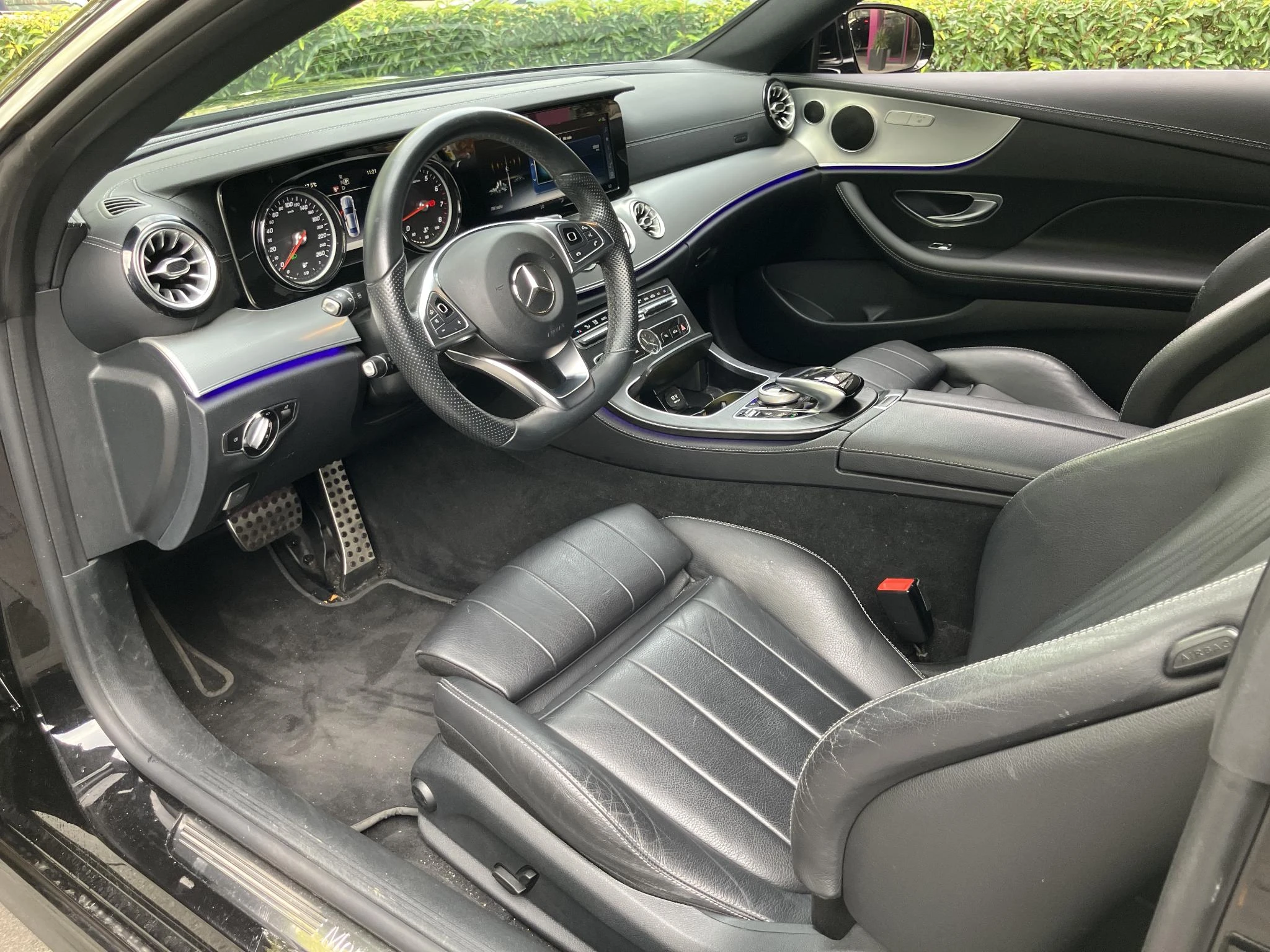 Mercedes-Benz-E-Klasse-image-5