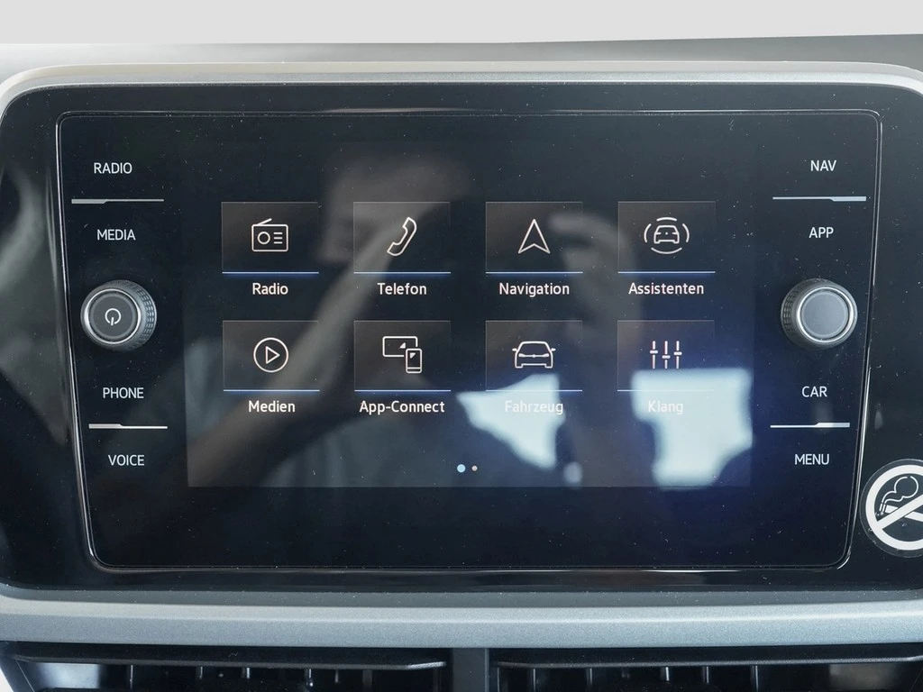 Volkswagen-T-Roc-image-12