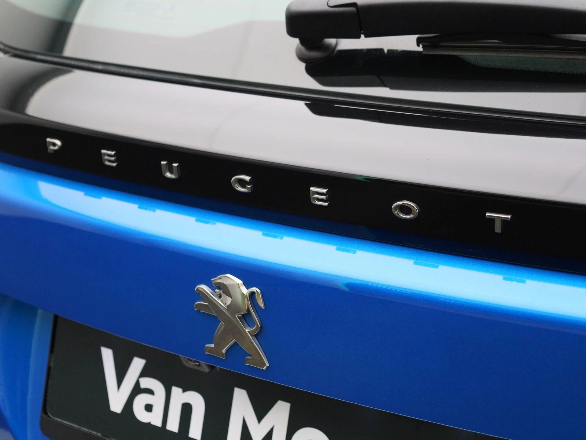 Peugeot-e-2008-image-42