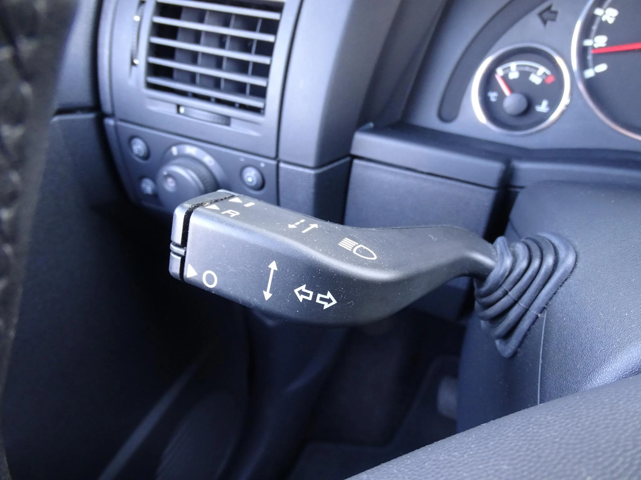 Opel-Meriva-image-22