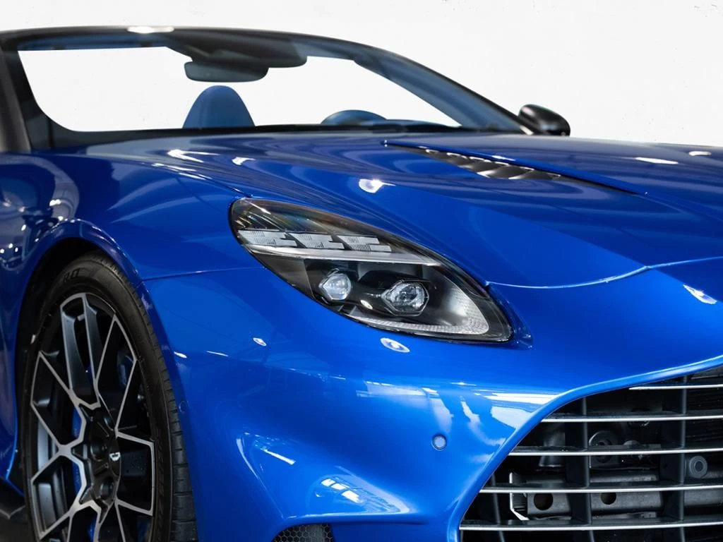 Aston Martin-Vanquish-image-19