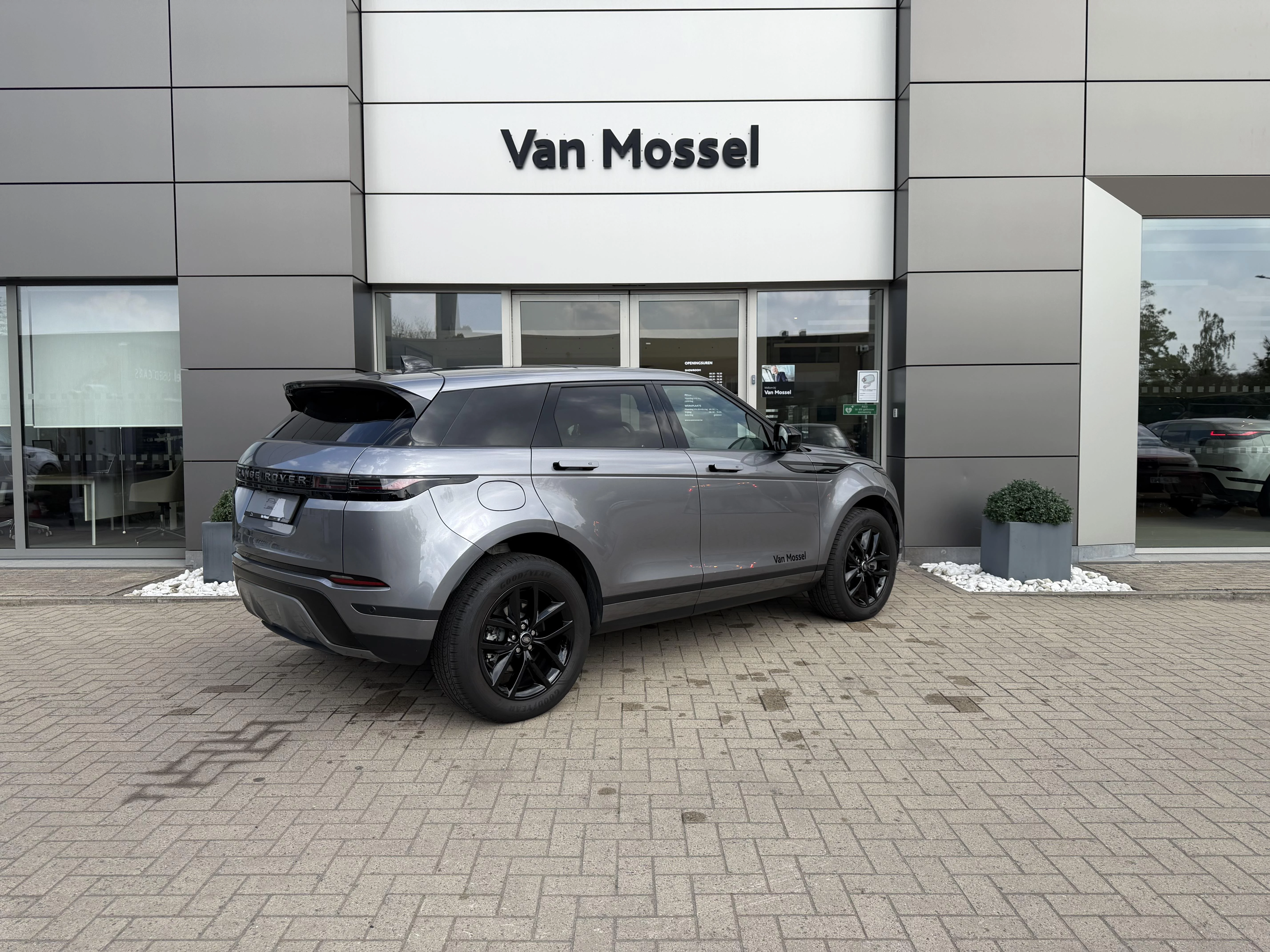 Land Rover Range Rover Evoque P300e S AWD Auto. 24MY