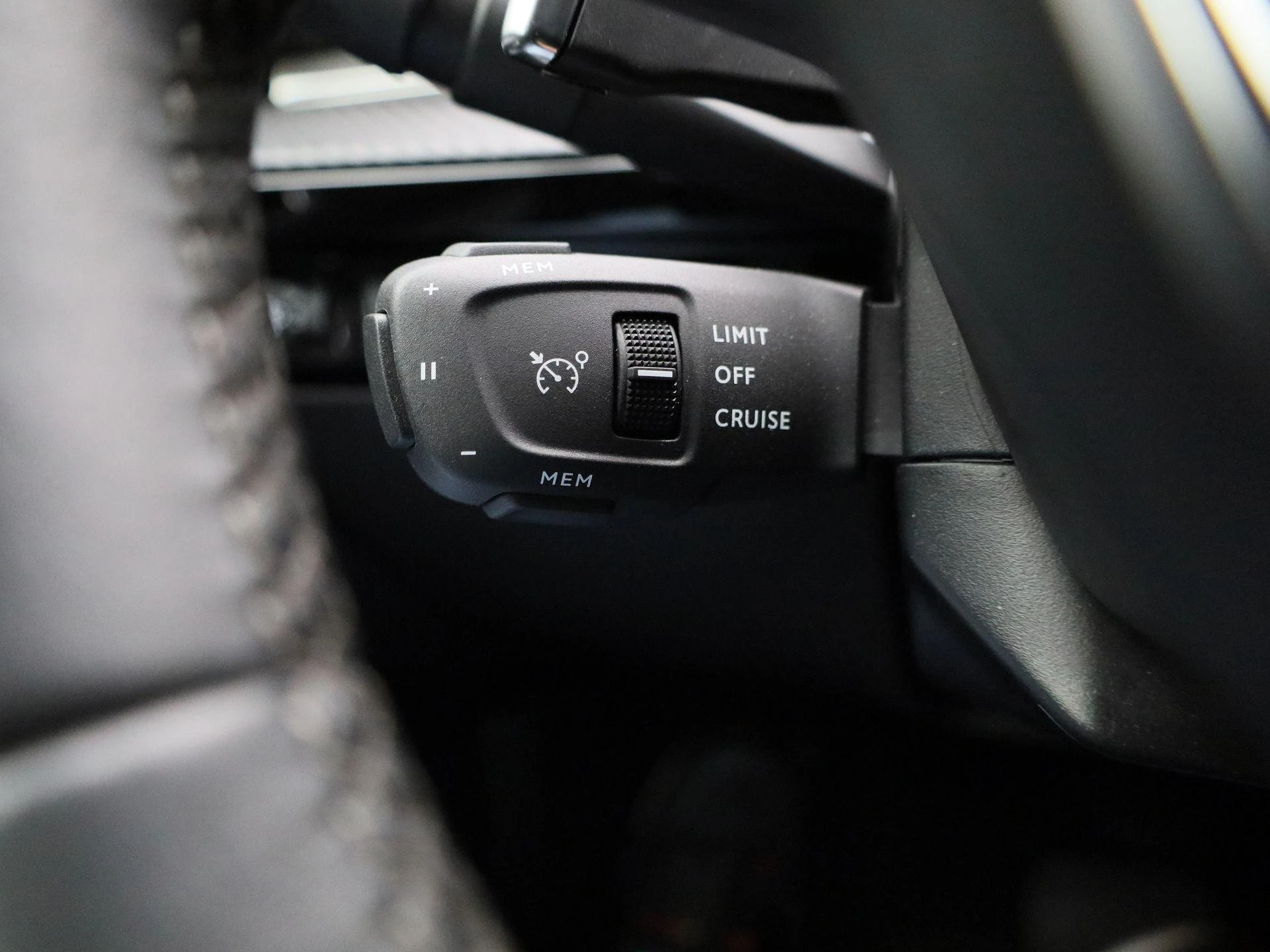 Peugeot-508-image-23