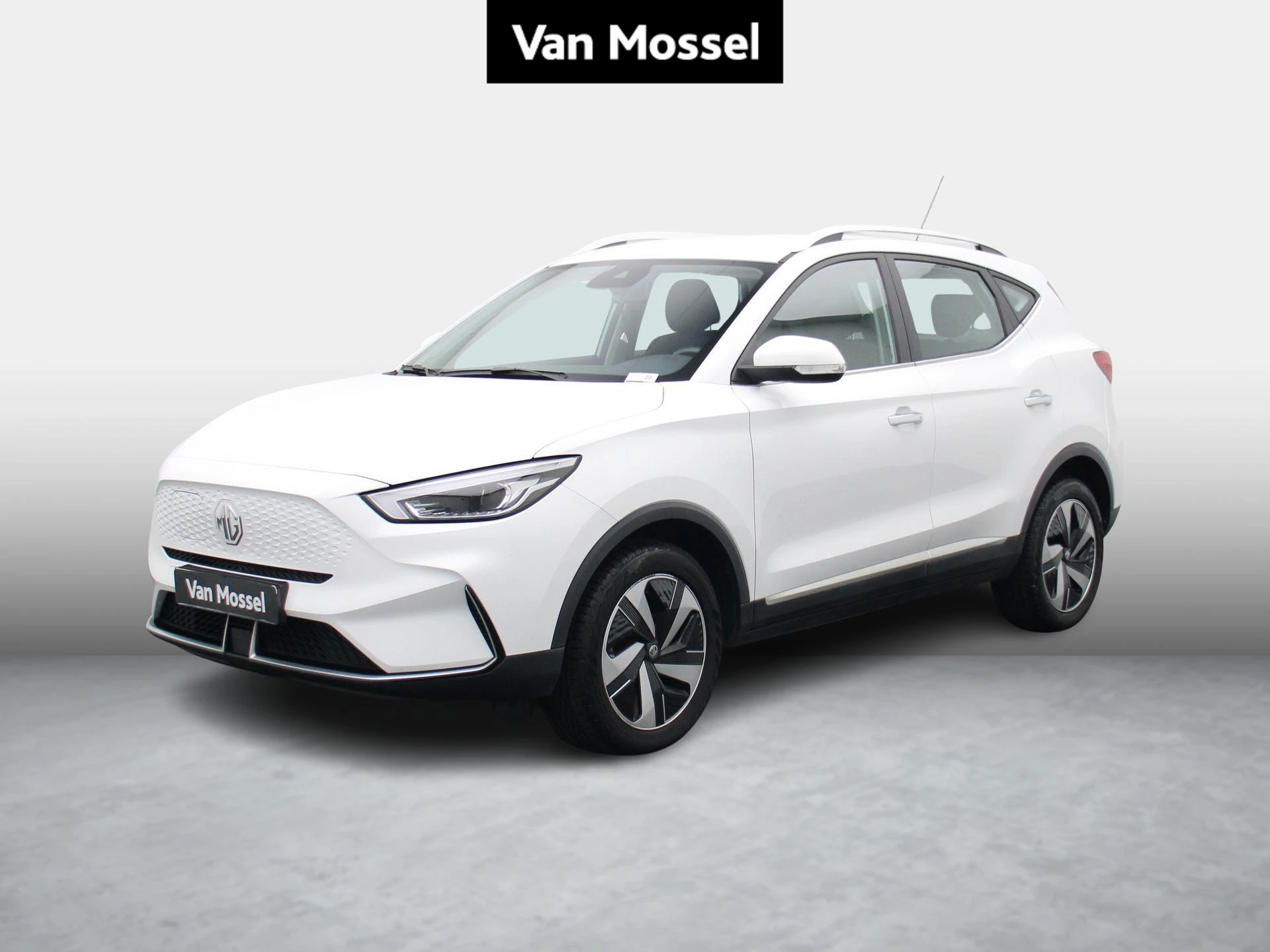 MG-ZS EV-image-0