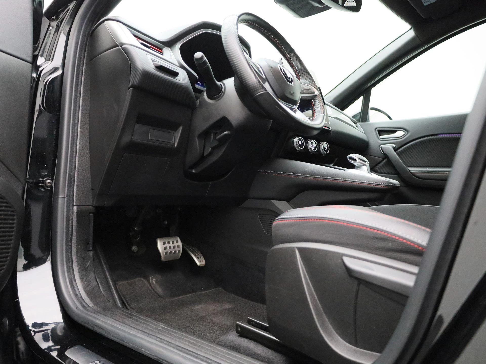 Renault-Captur-image-34