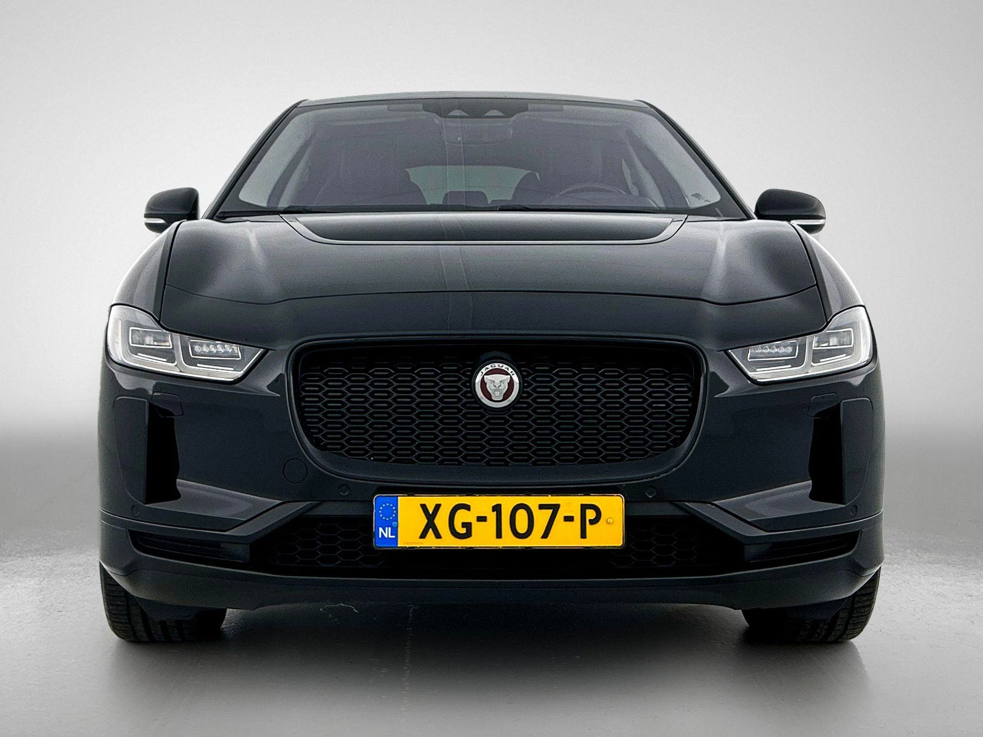 Jaguar-I-PACE-image-4