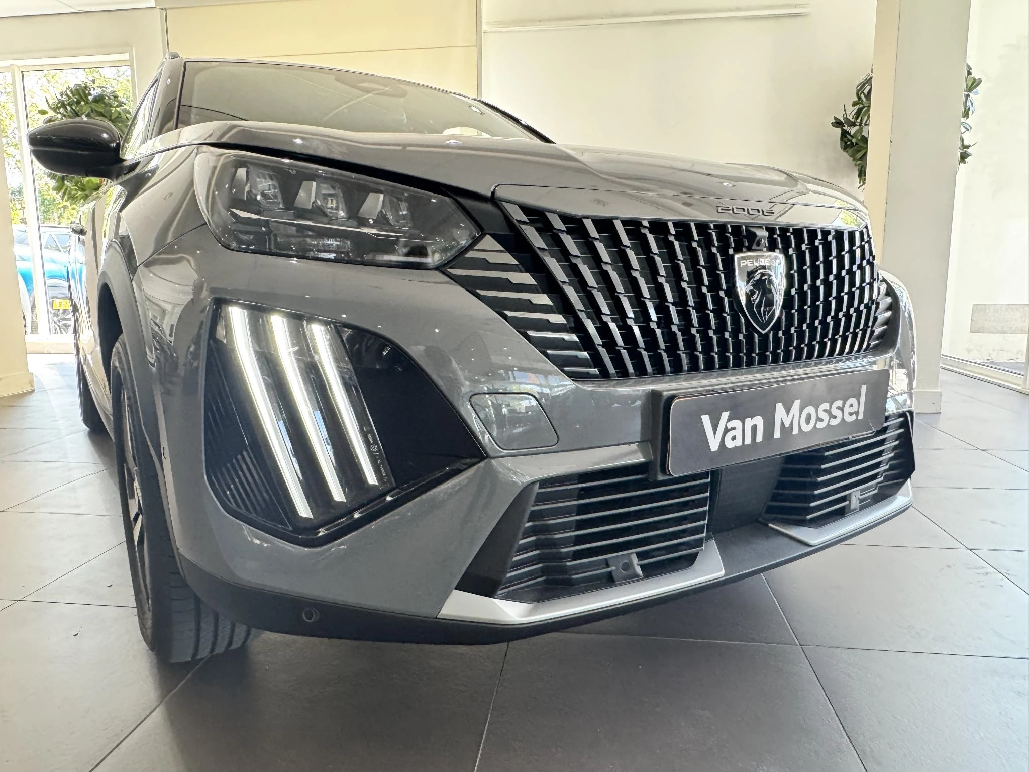 Peugeot 2008 1.2 Hybrid 145 GT