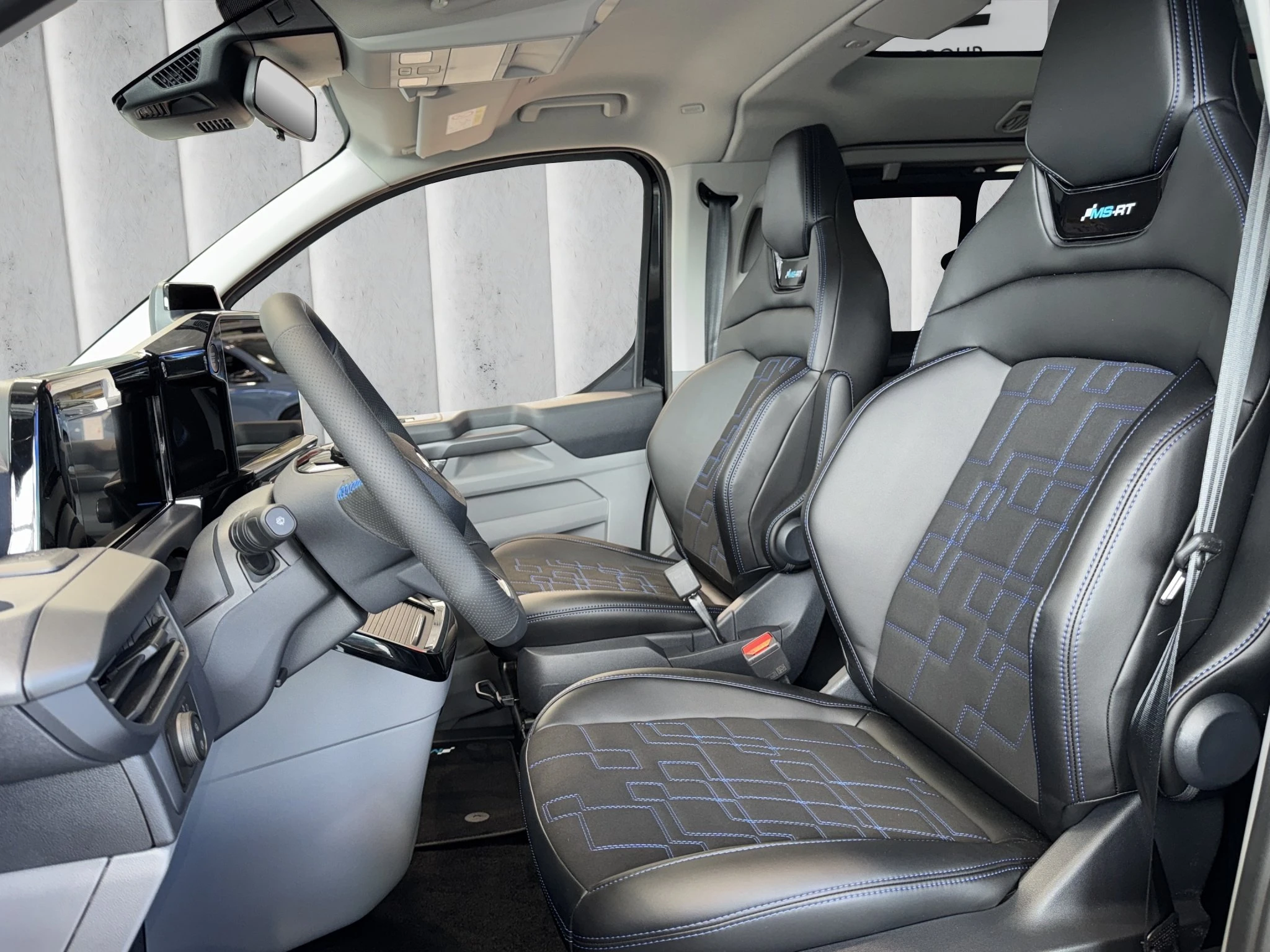 Ford-Tourneo Custom-image-7