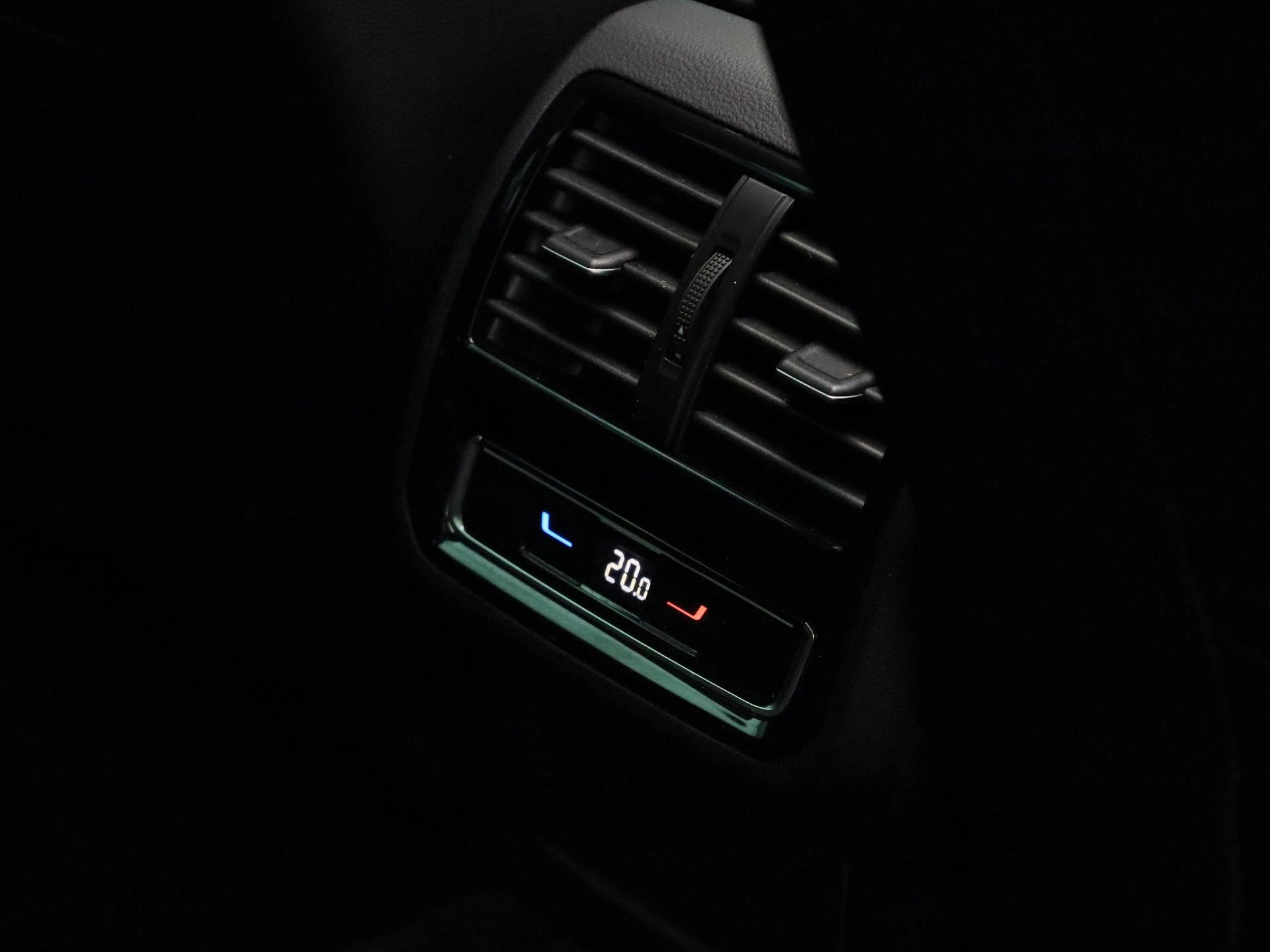 Volkswagen Passat Variant 2.0 TDI SCR 110kW DSG7 Elegance