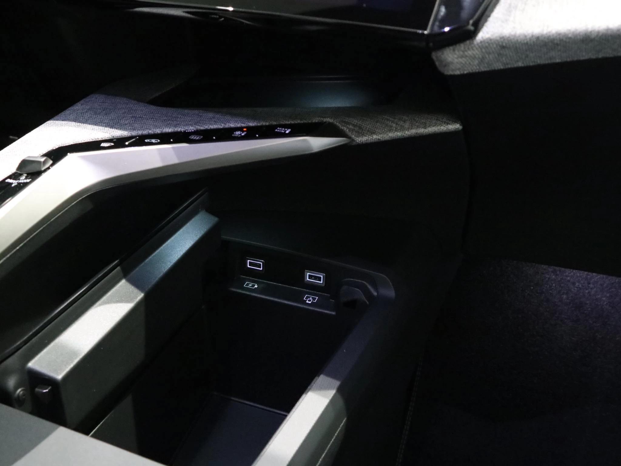 Peugeot-5008-image-20