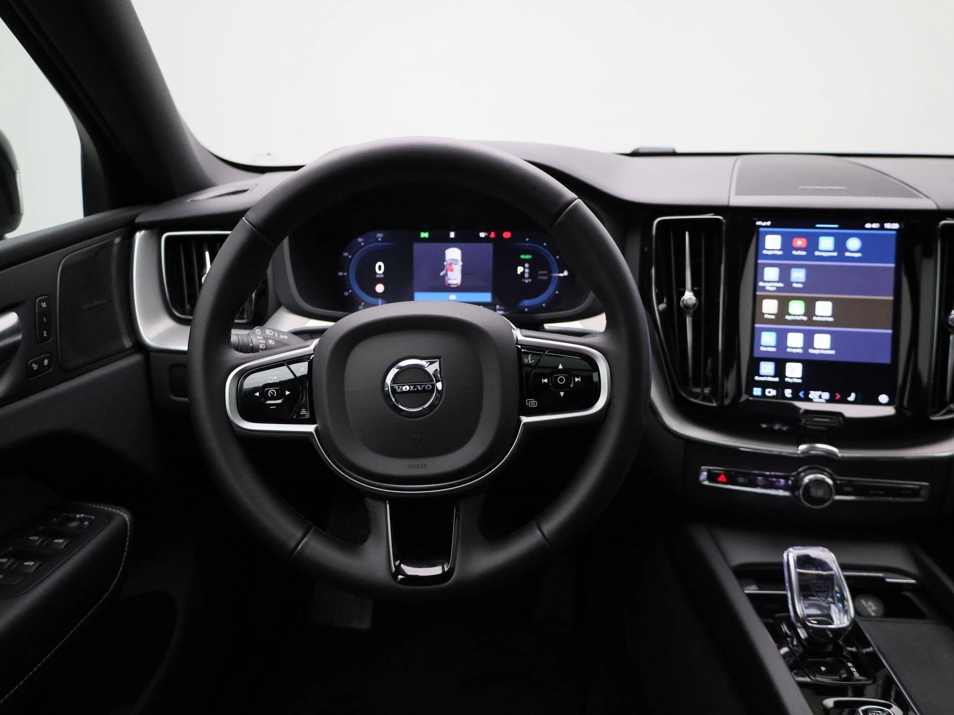 Volvo XC60 2.0 T6 Plug-in hybrid AWD Plus Dark