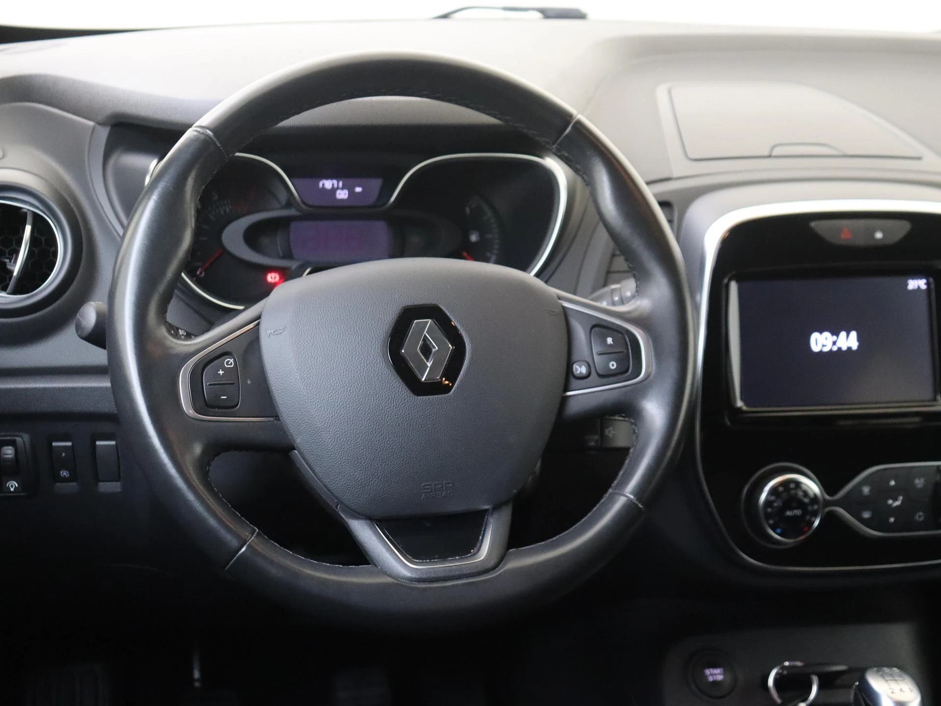 Renault-Captur-image-9