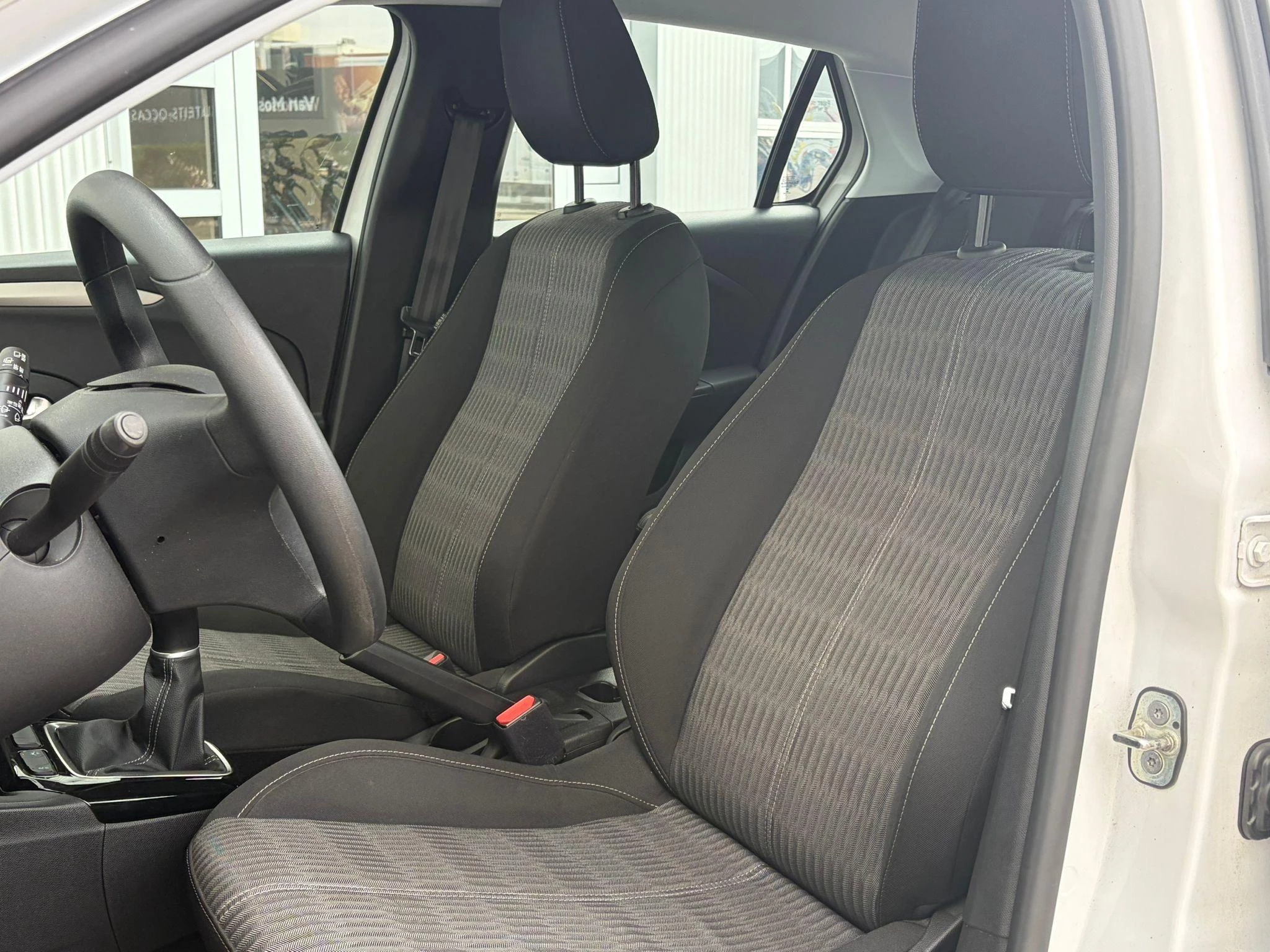 Opel-Corsa-image-8