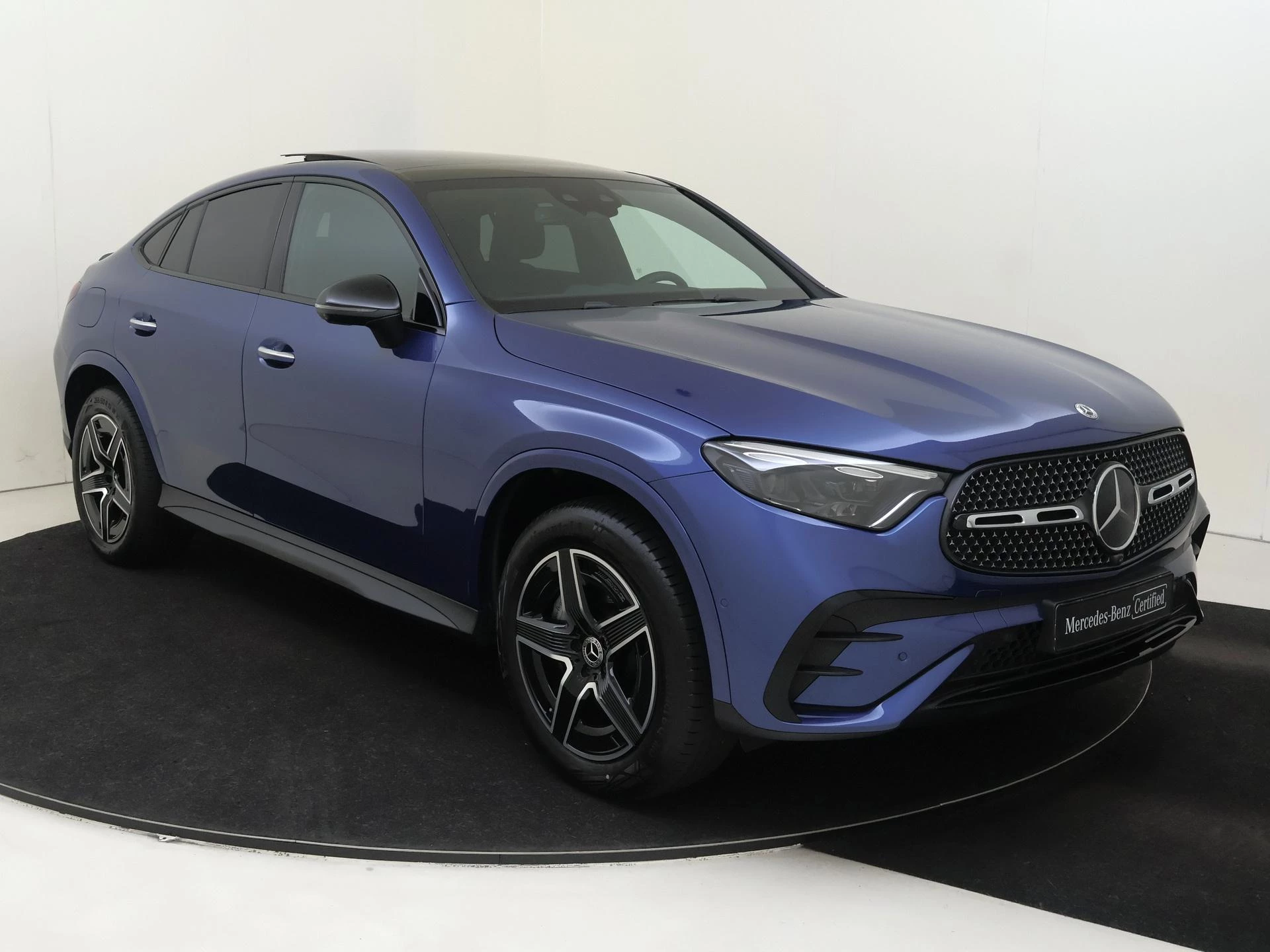 Mercedes-Benz-GLC-image-1