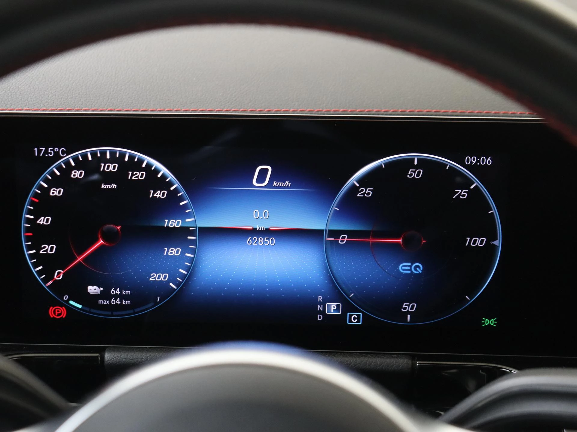 Mercedes-Benz-EQA-image-12