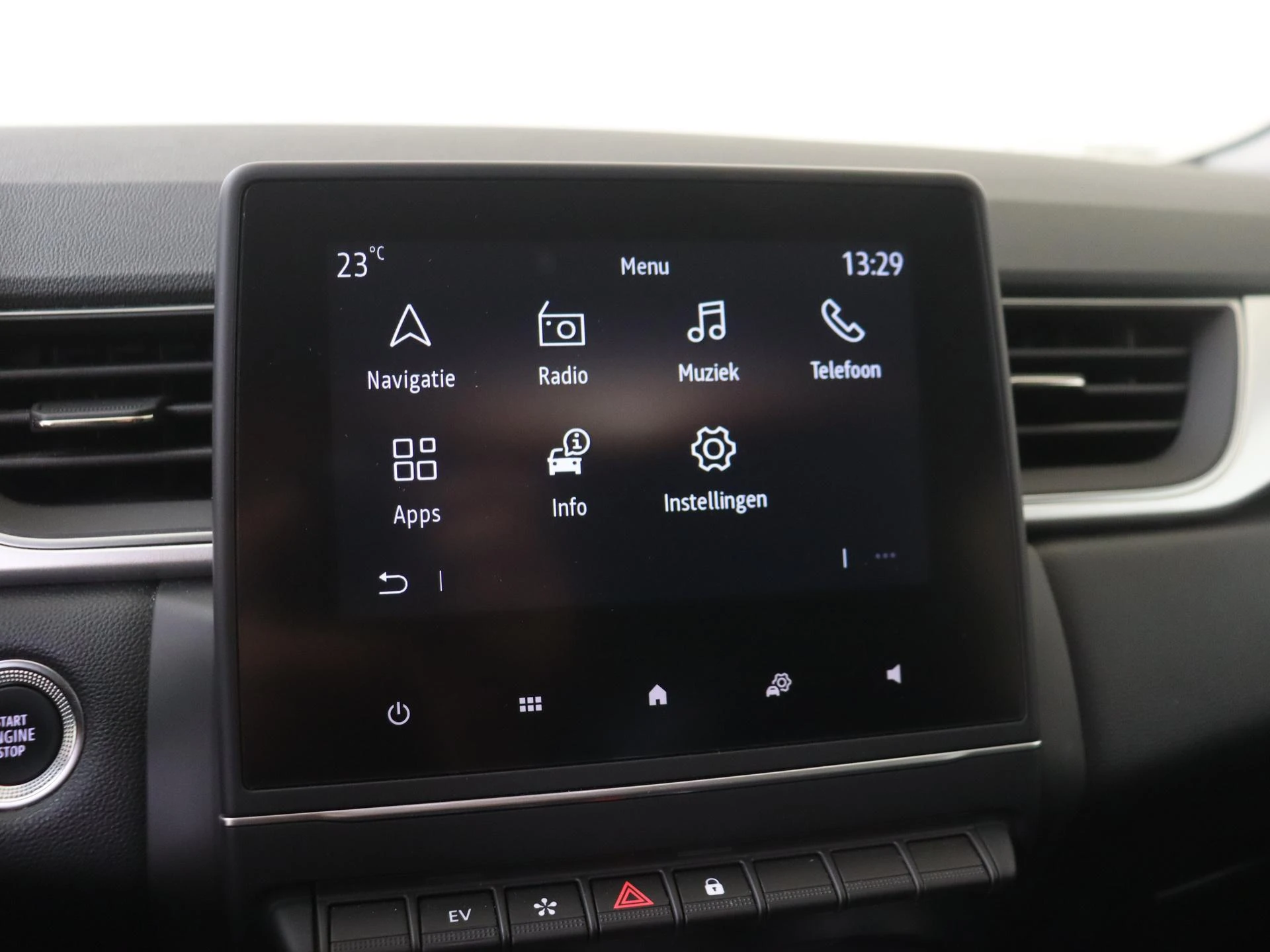 Renault-Captur-image-16