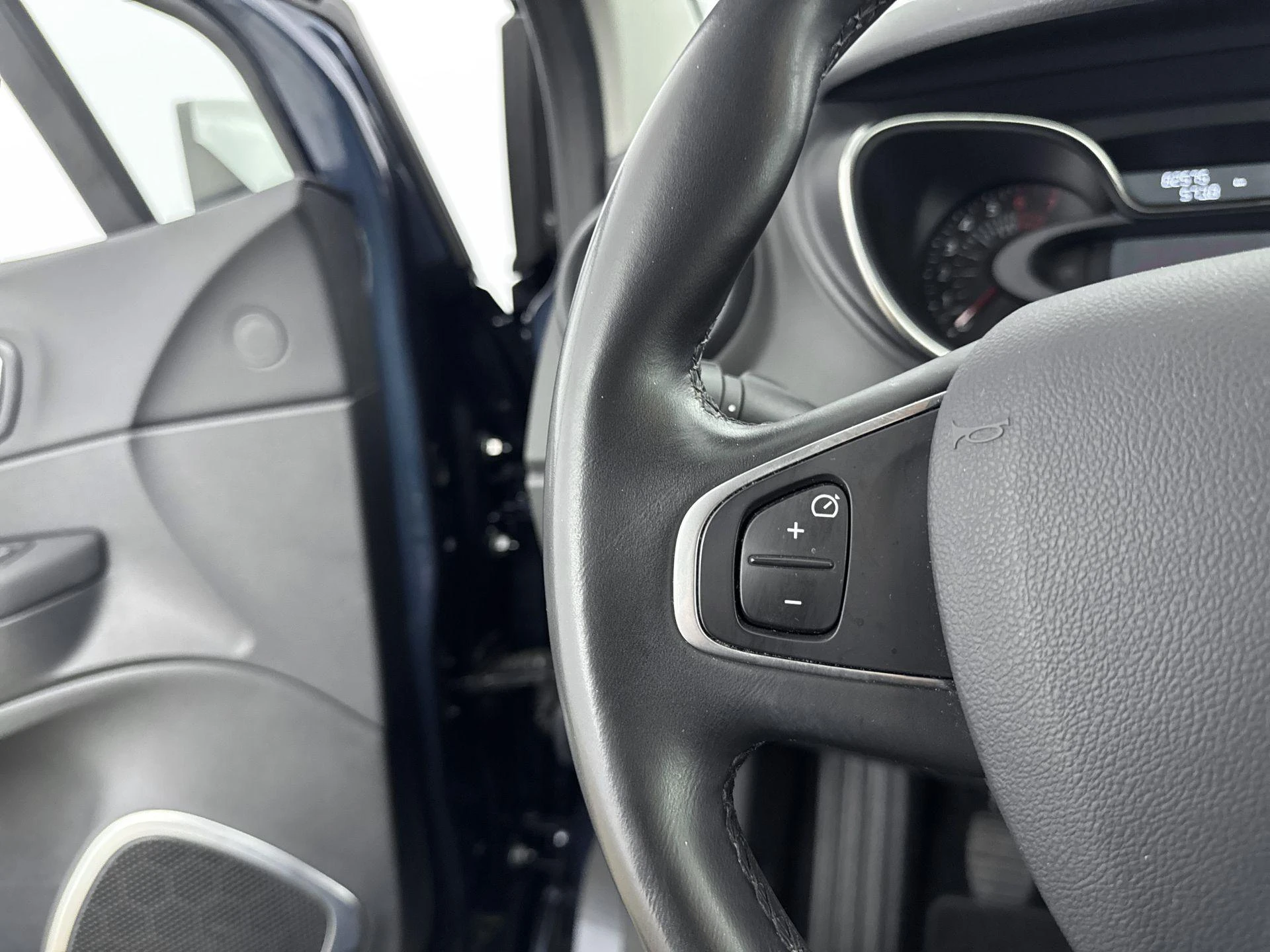 Renault-Captur-image-5