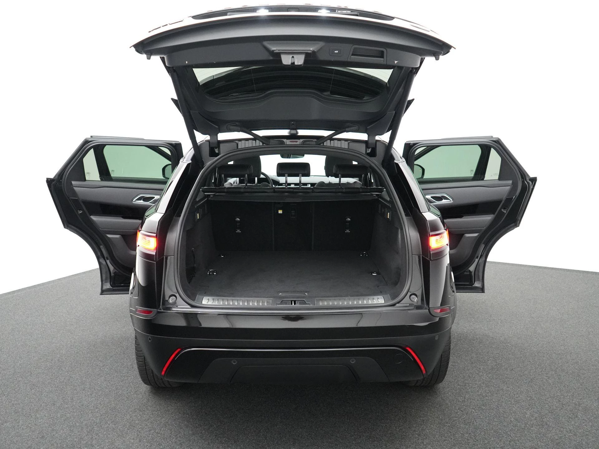 Land Rover-Range Rover Velar-image-50