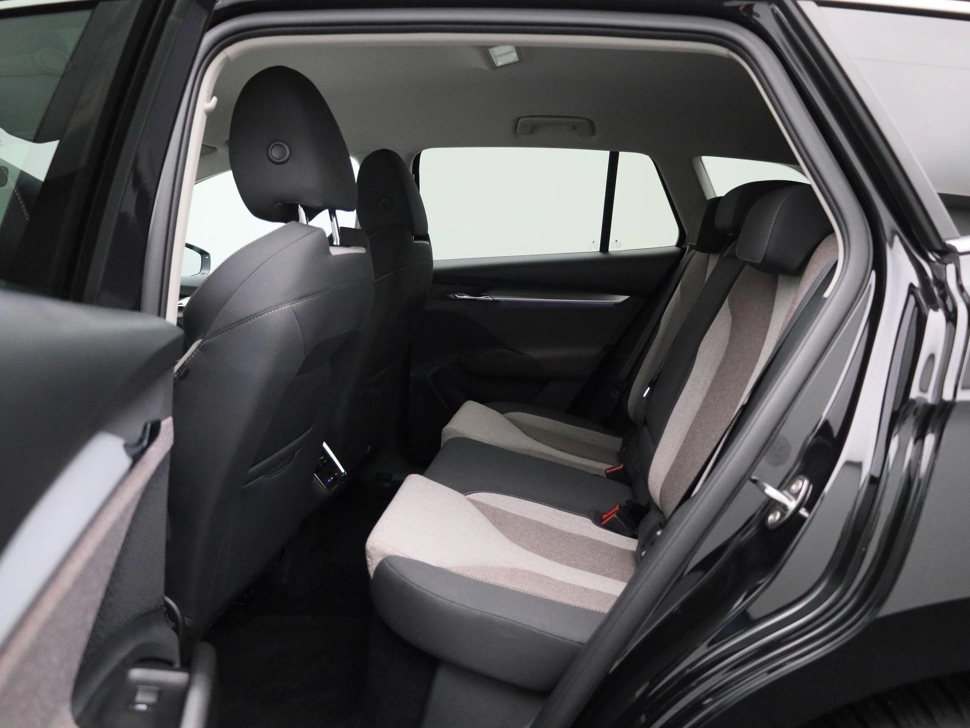 Škoda-Enyaq iV-image-9