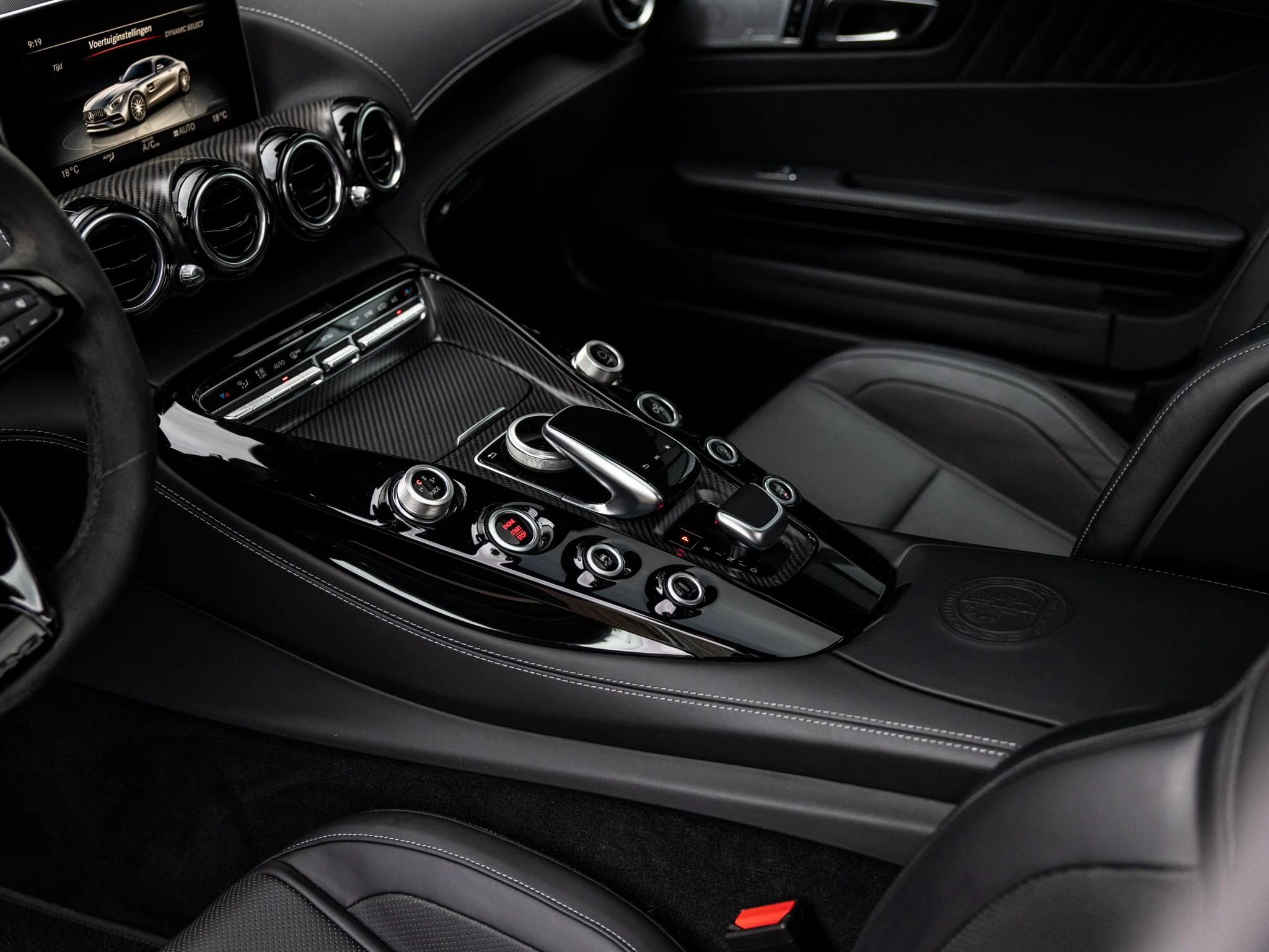 Mercedes-AMG-GT-image-16