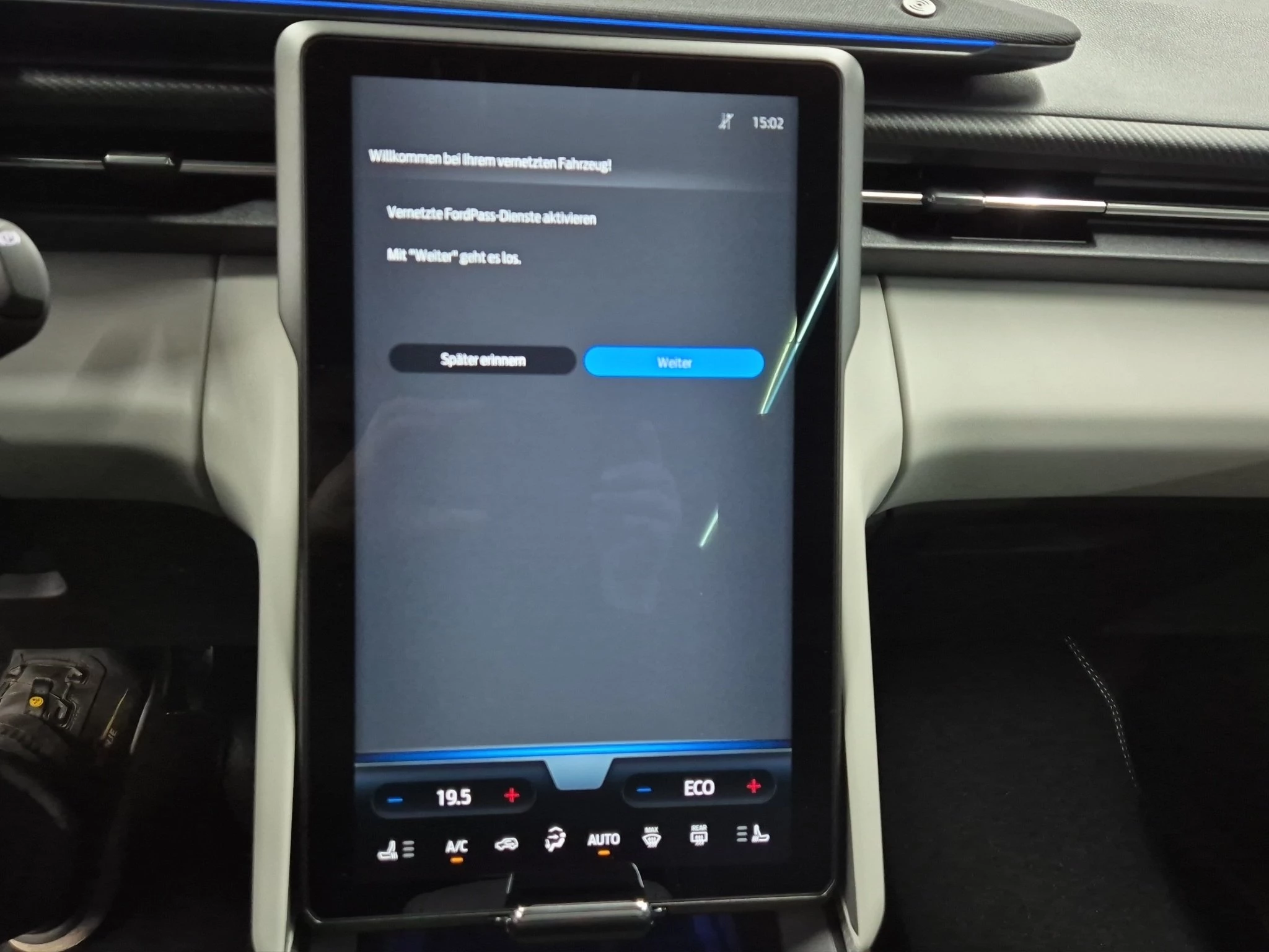 Ford Explorer BEV Premium SUV 77 kWh Elektromotor. 1-Gang-Automatik-Getriebe. Heckantrieb
