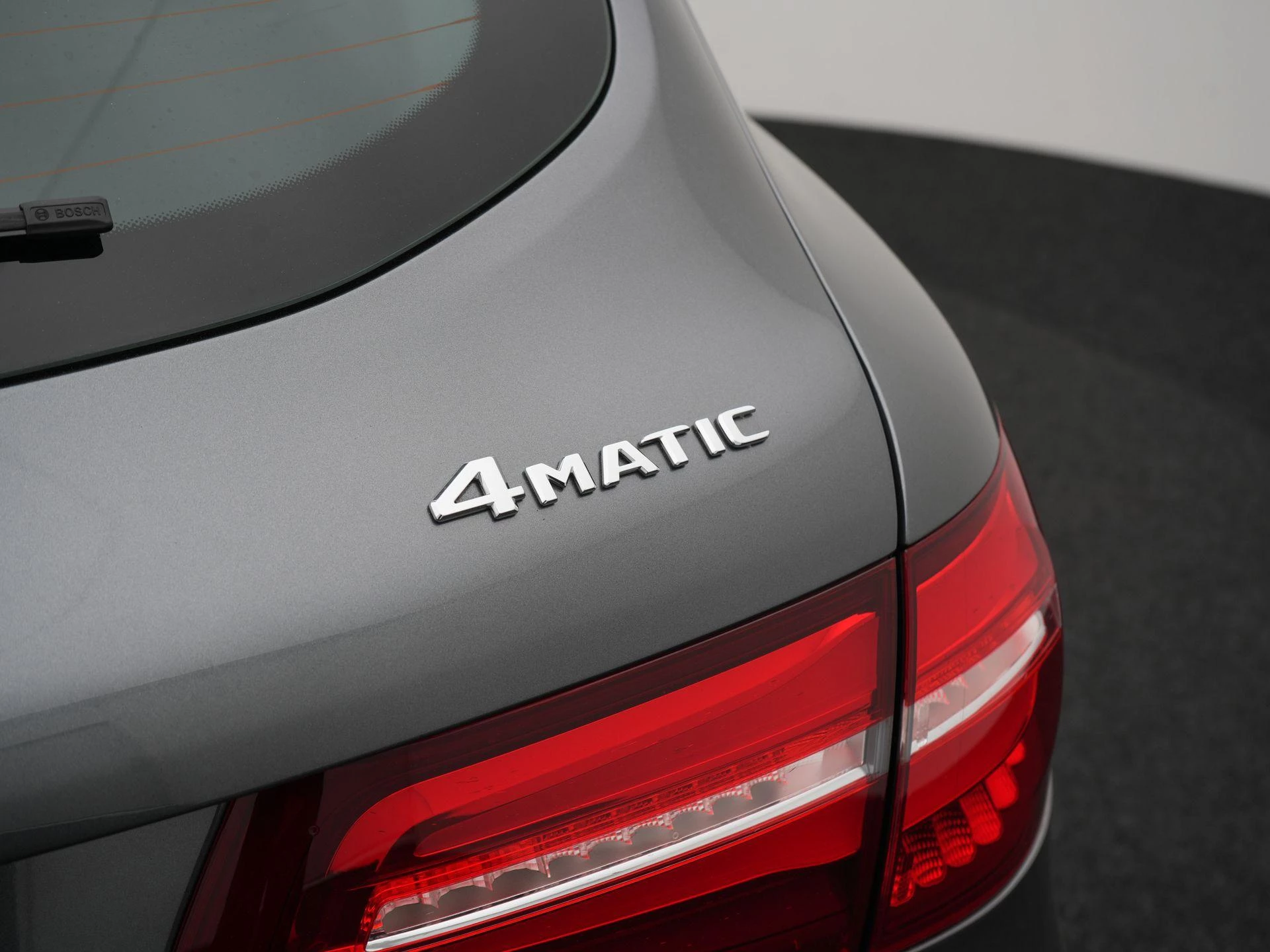 Mercedes-Benz-GLC-image-38