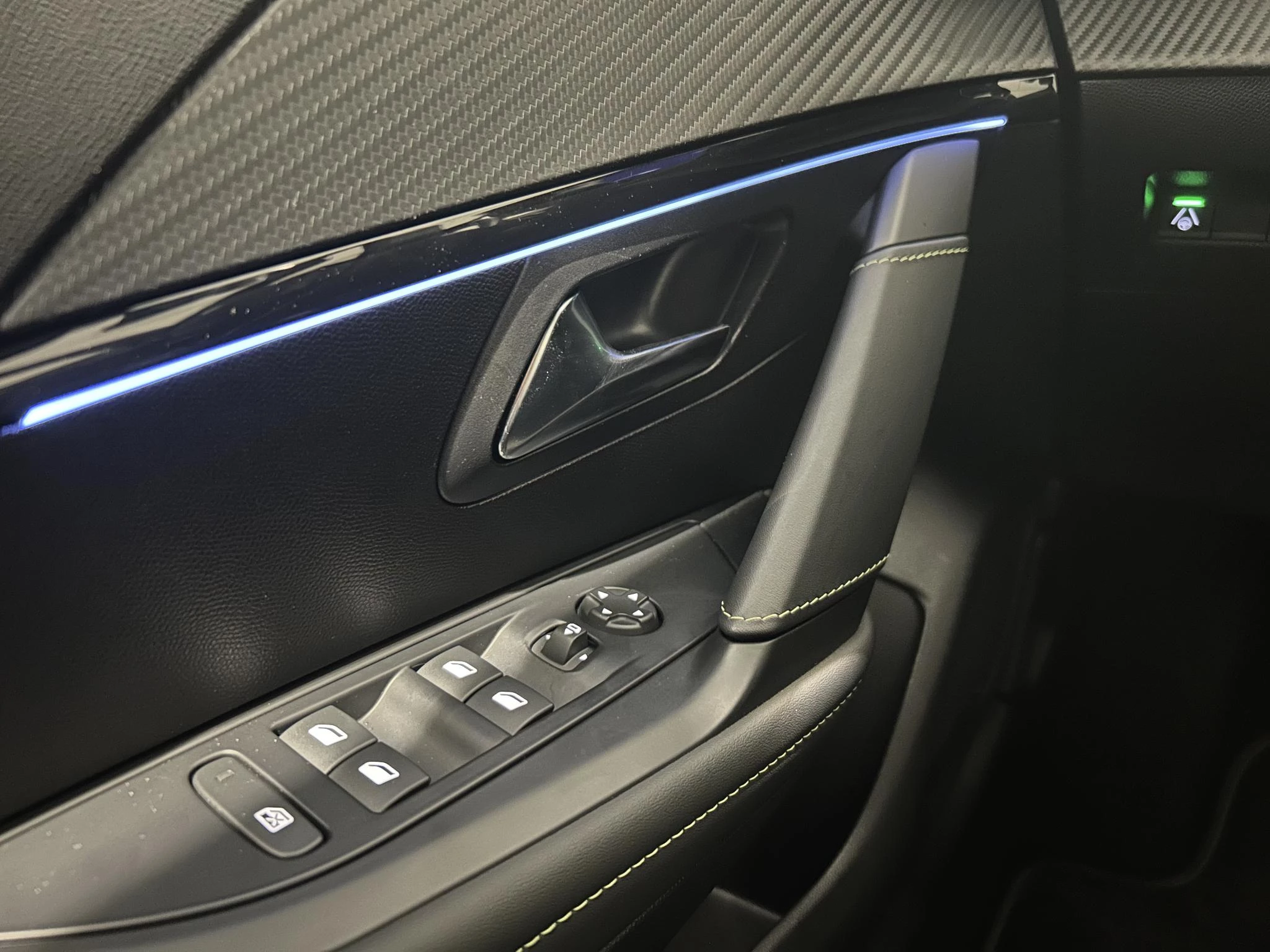 Peugeot-208-image-13